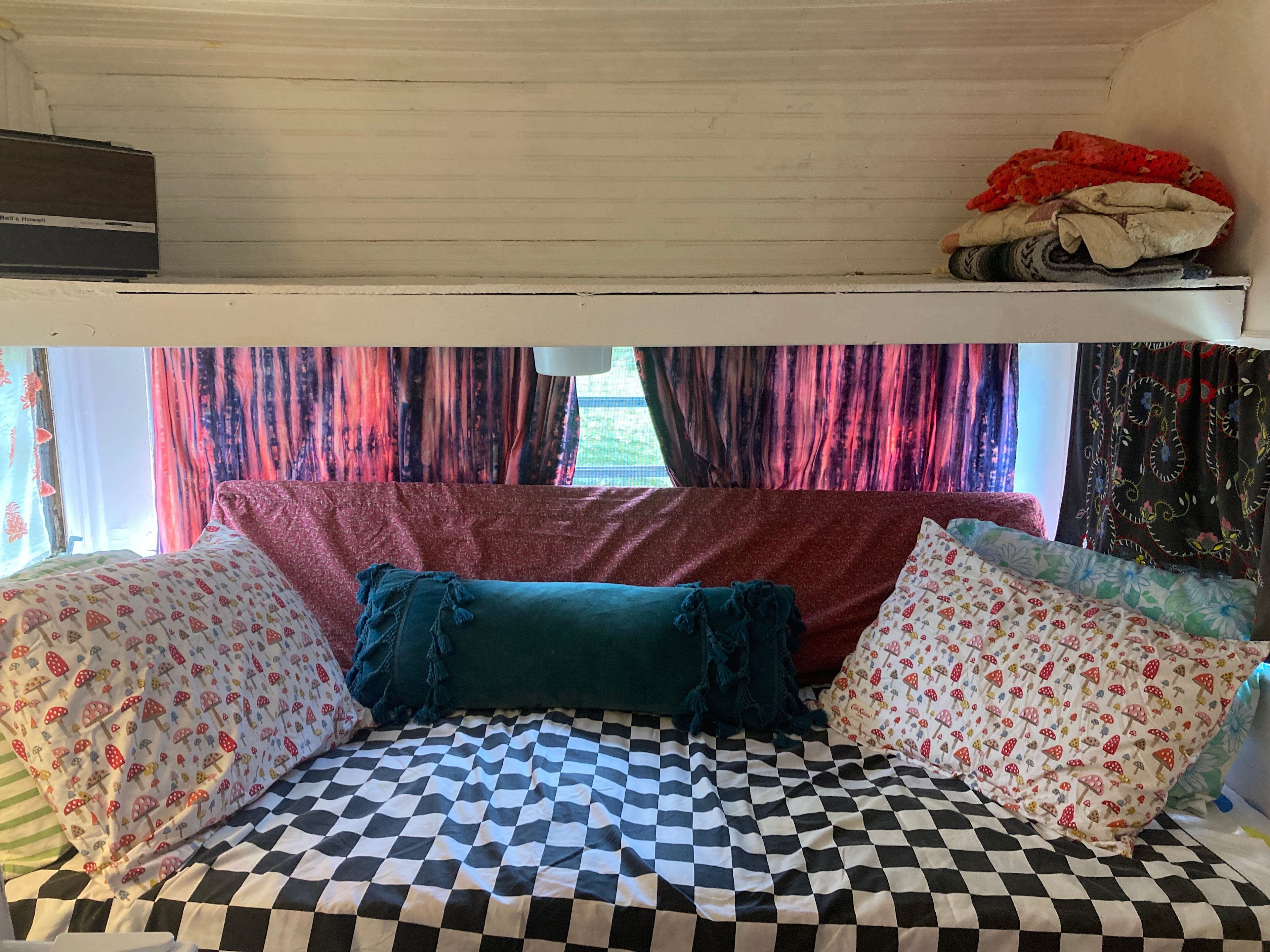 Comfy camper by the bay in Rockaway