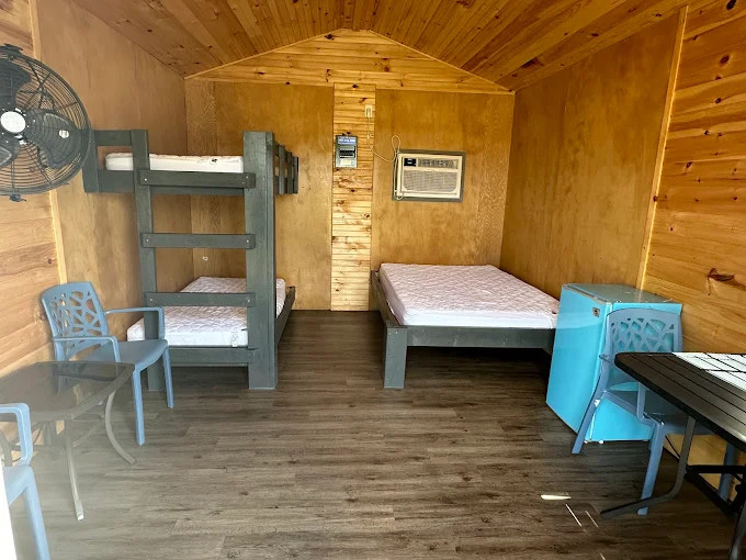 Tubbs Lake Resort