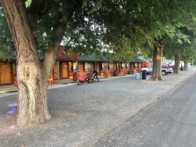 Wild Goose Lodge Motel and RV