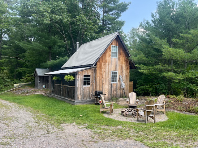 Cozy Cabin on Hobby Farm