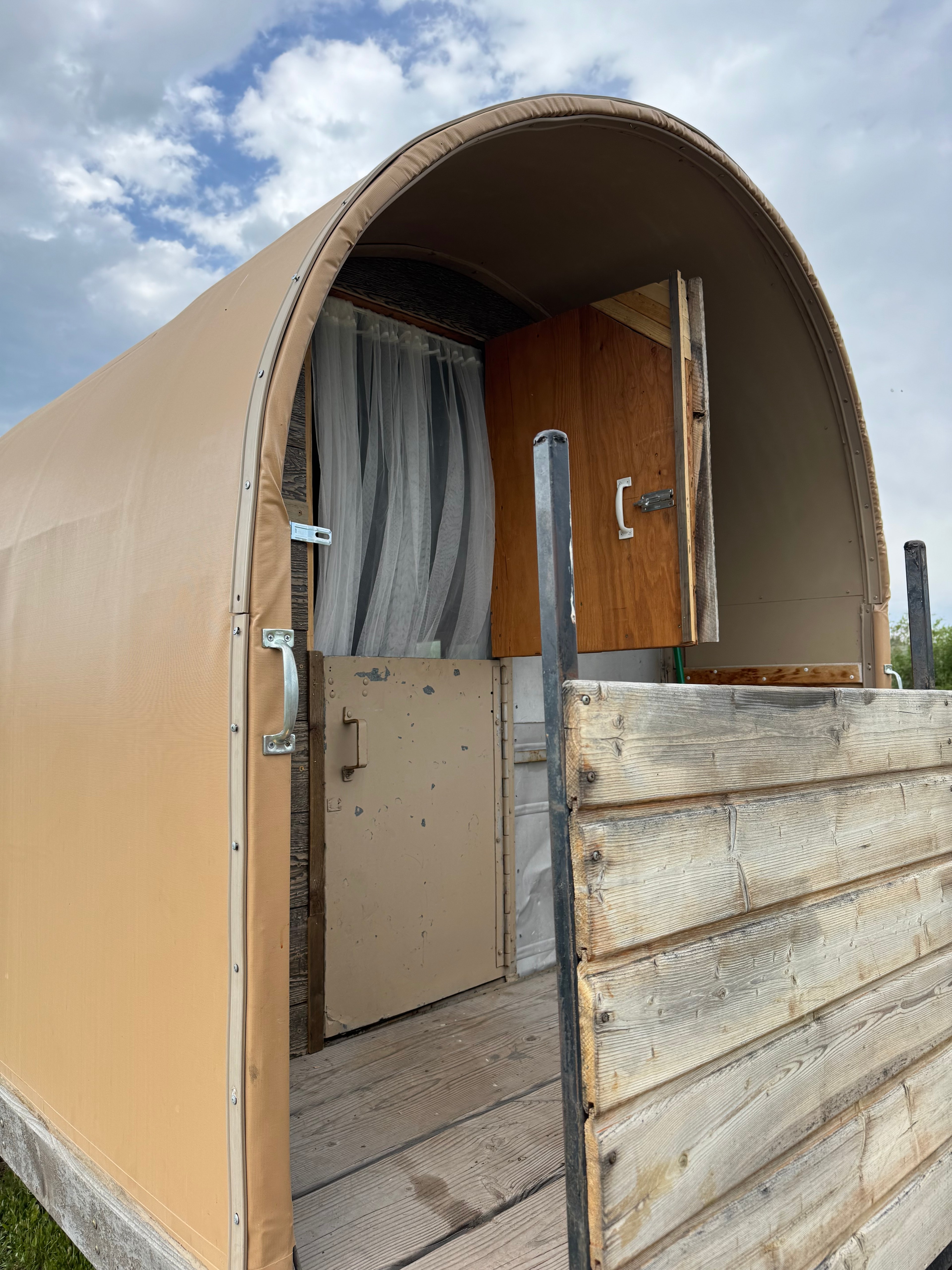 HobackVillage Star Gaze Sheep Wagon