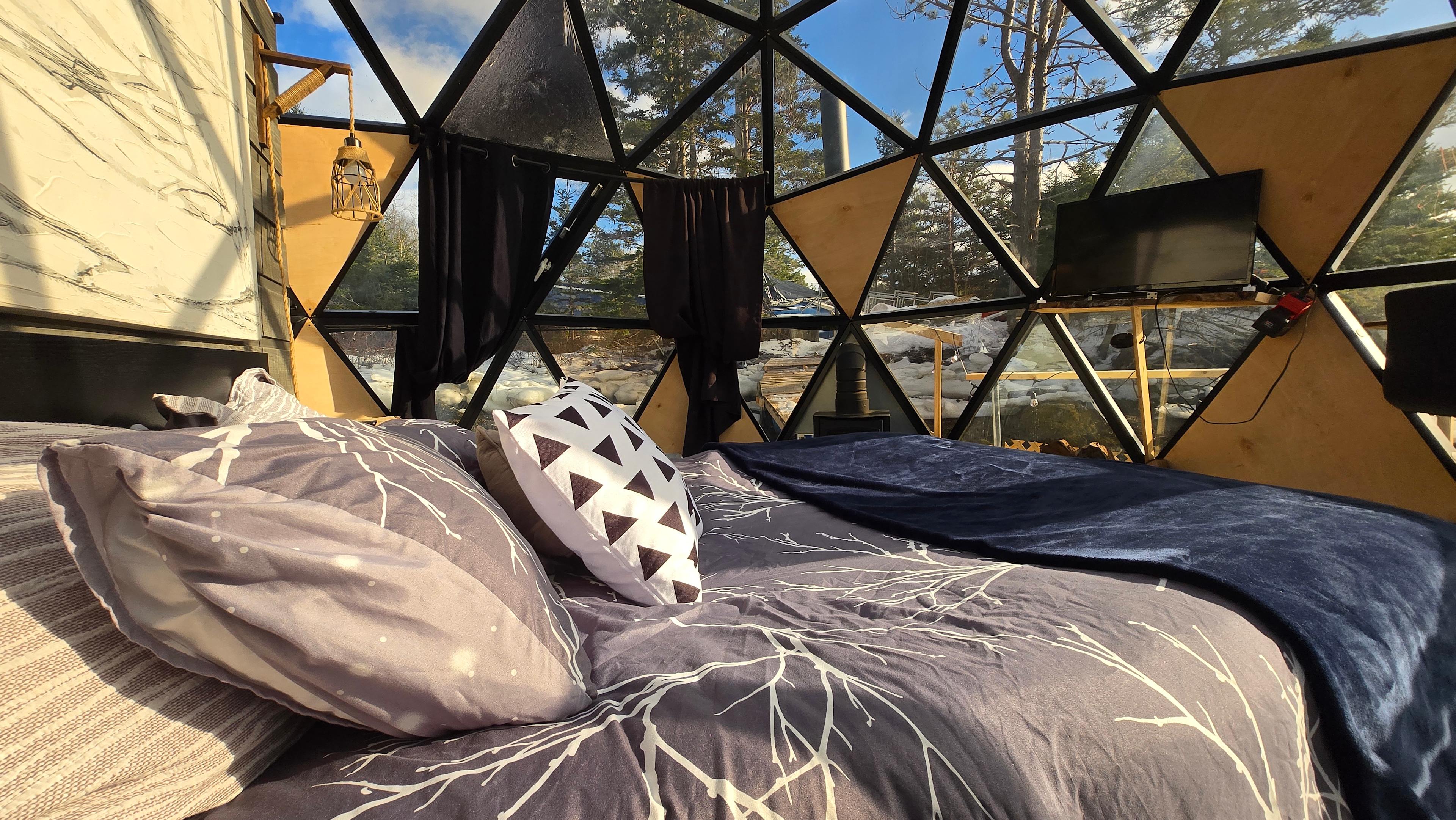 Oceanic Geodome Rentals
