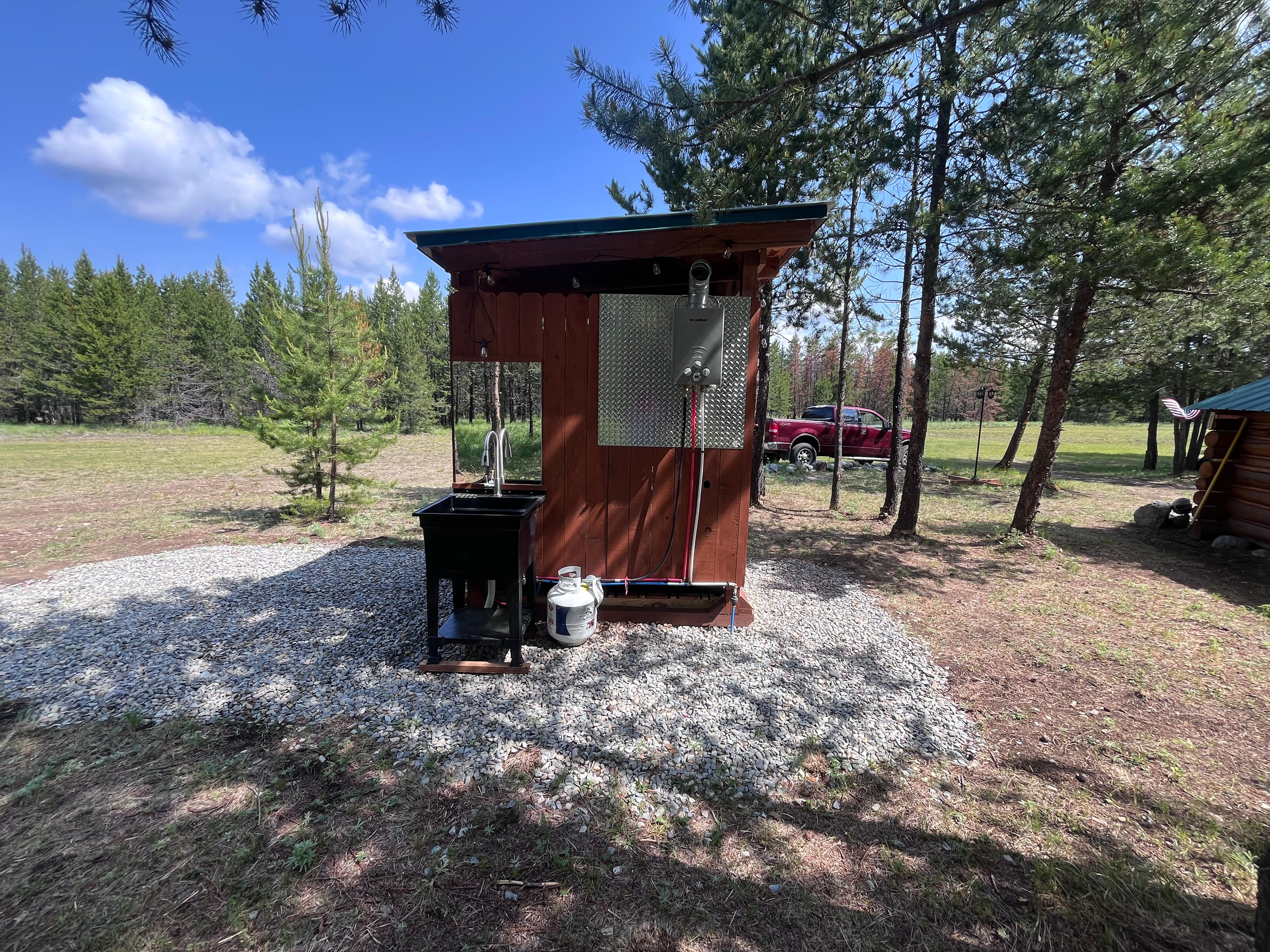 Gopher Lane Retreat Cabin & Camping