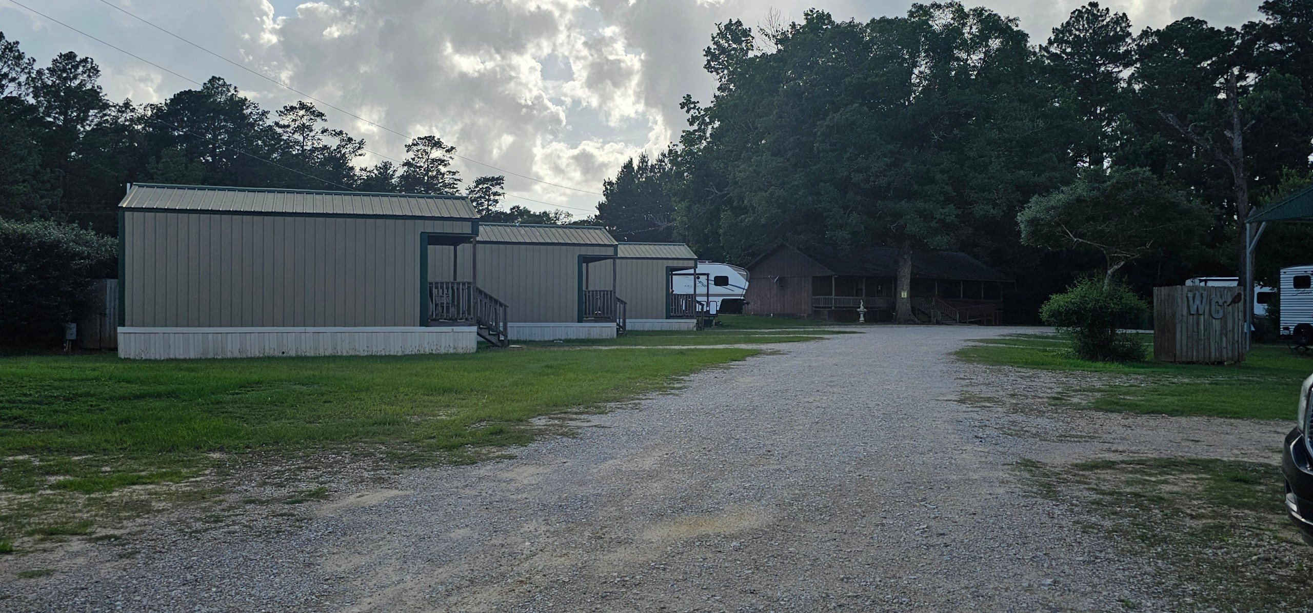 Whispering Creek Lodging & RV Resort