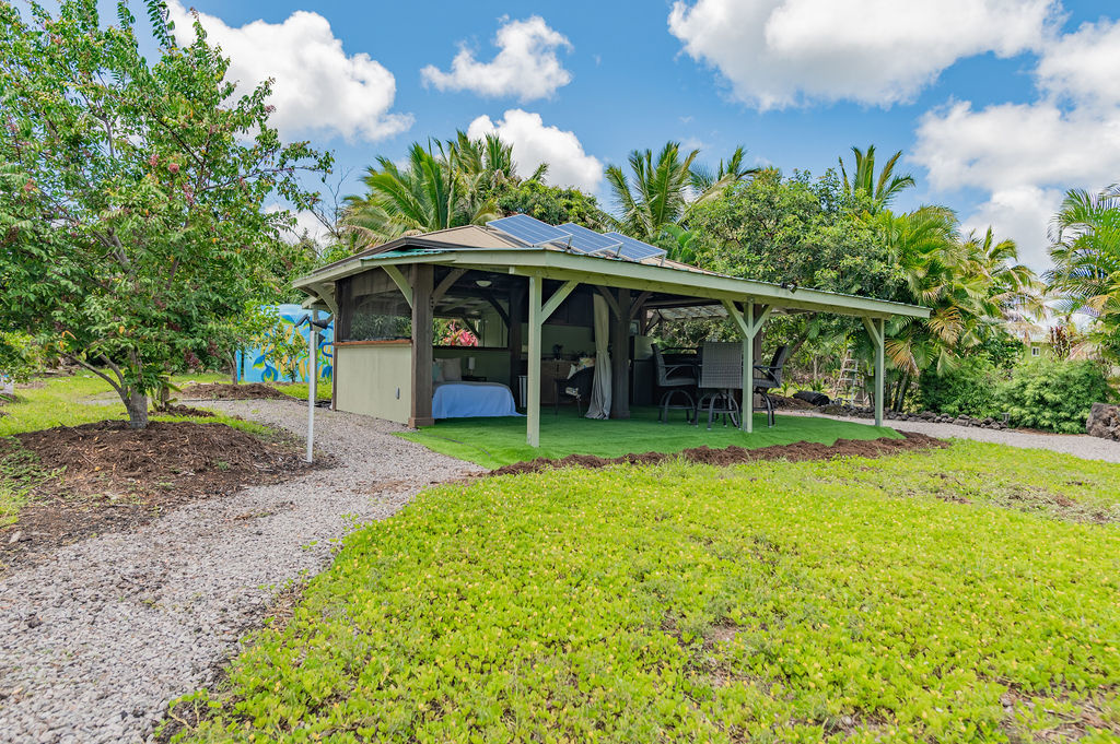 Glamping Garden Getaway