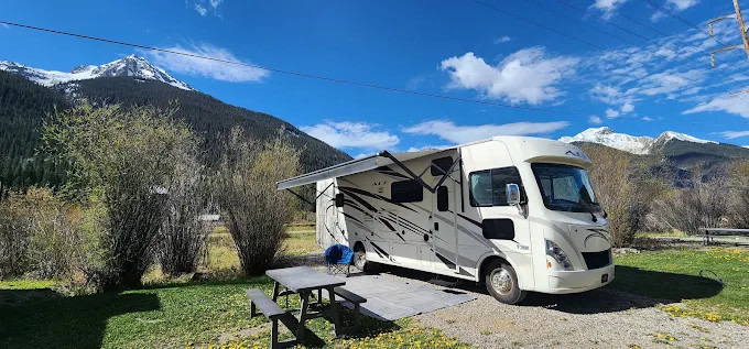 Silverton Lakes RV Resort & Cabins