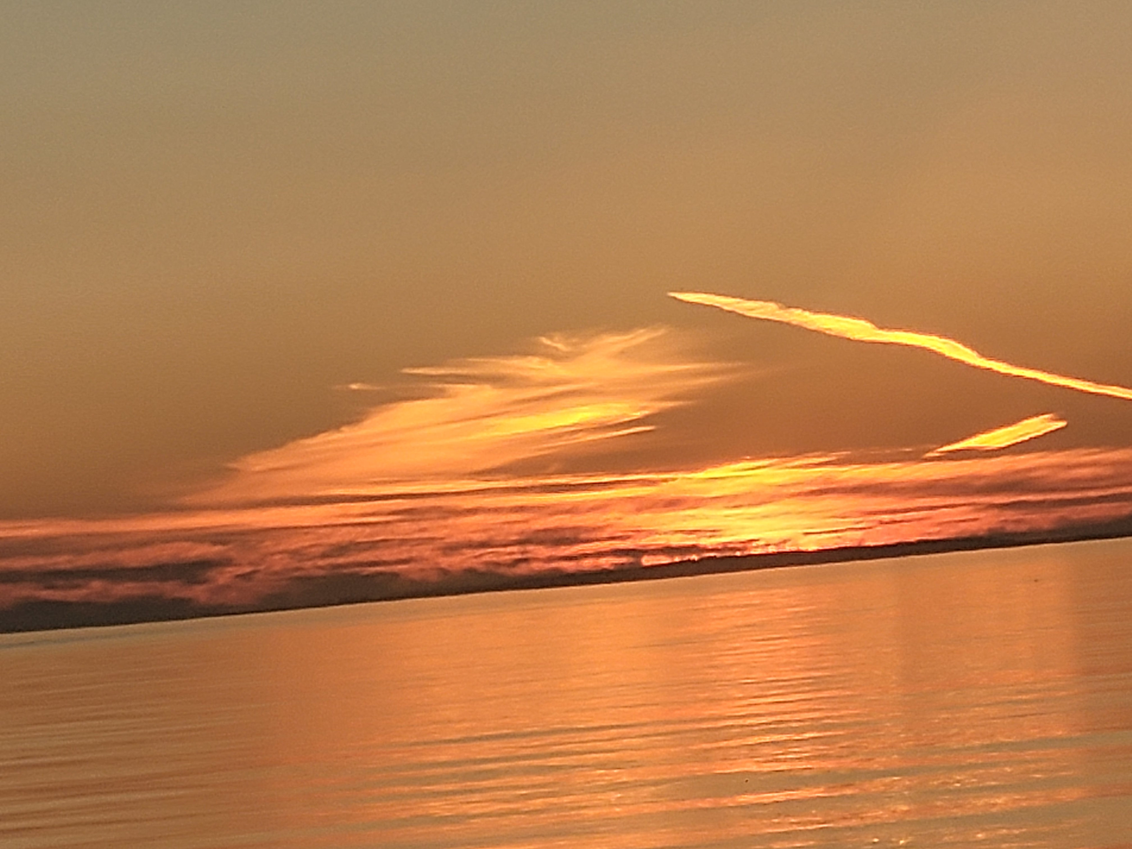 Lakeside RV Spot In Beautiful Sandy