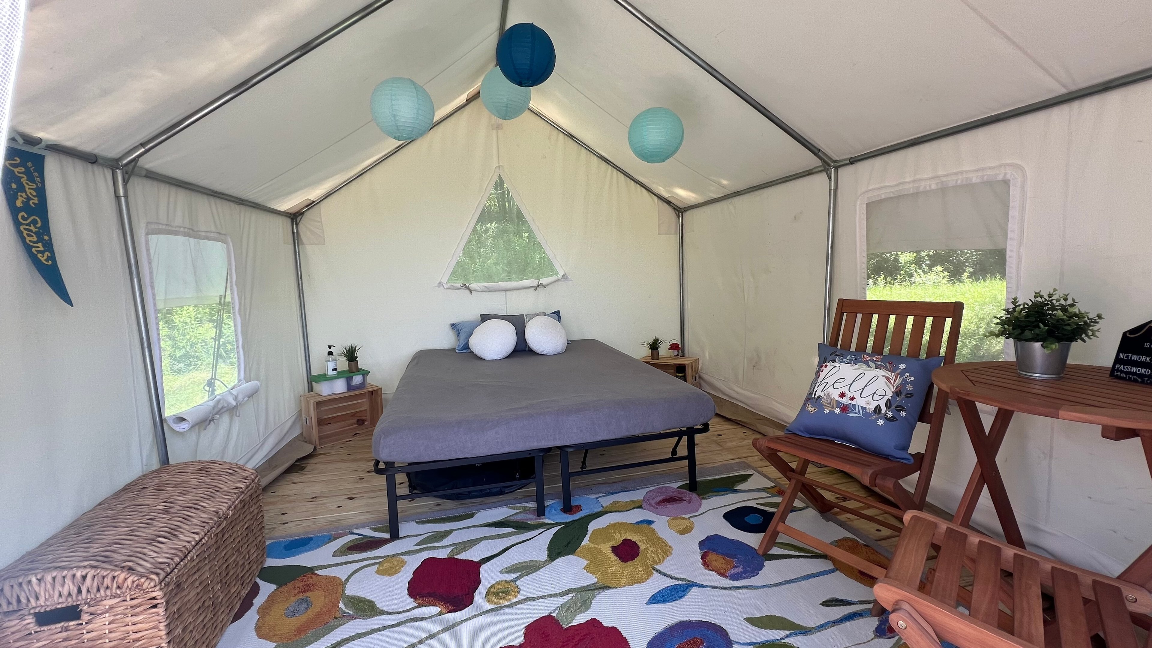 Basic set up with fleece mattress cover. Linen rental is an add on listed in extras.