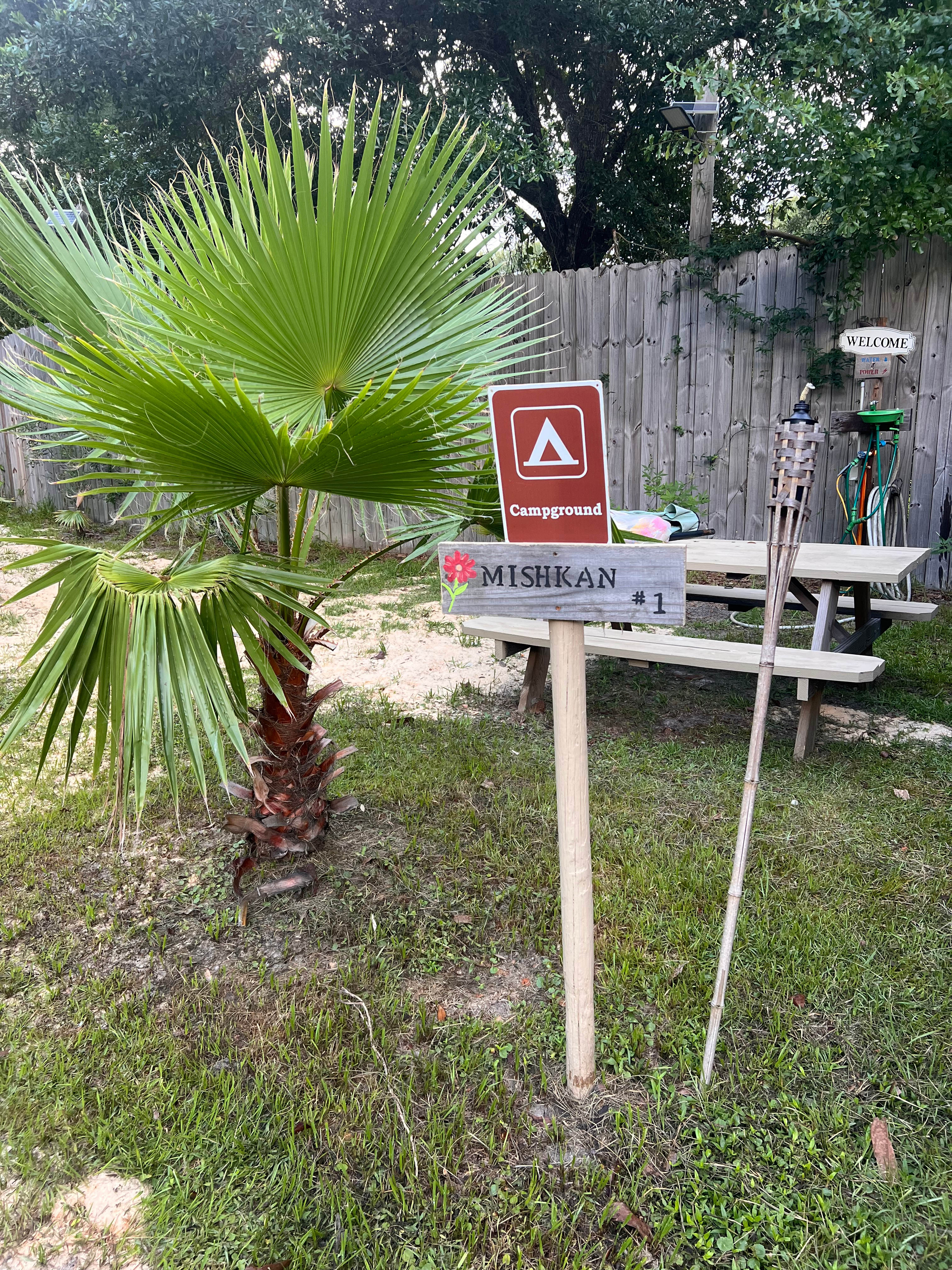 Malakai 🏕 different by design