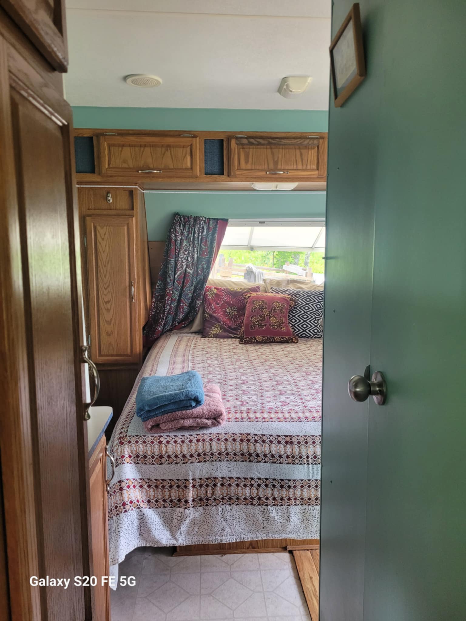 Rara's Secret Nest-Off-Grid Boho RV