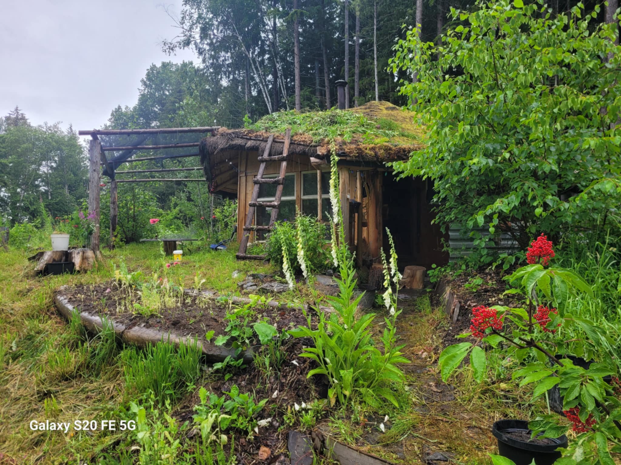 Rara's Secret Nest-Off-Grid Boho RV