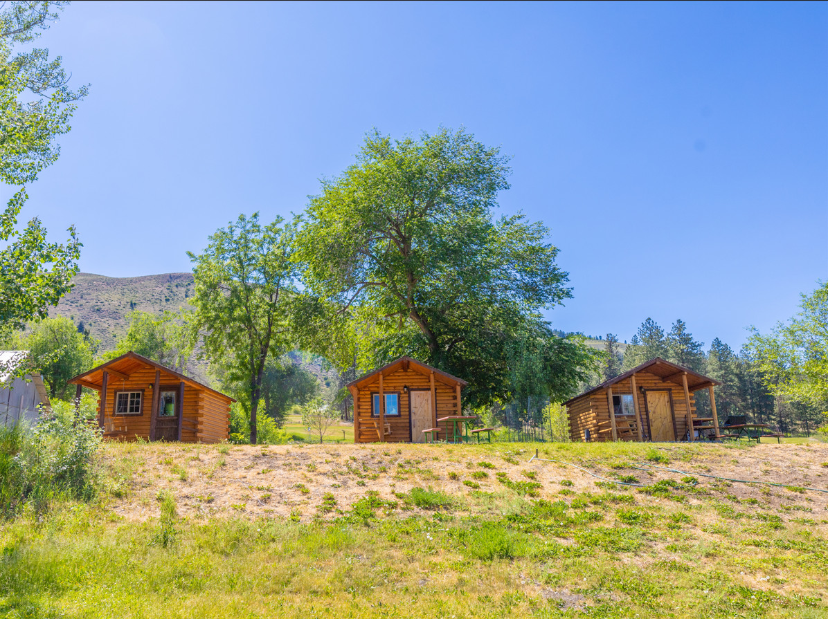 Big Twin Lake Resort