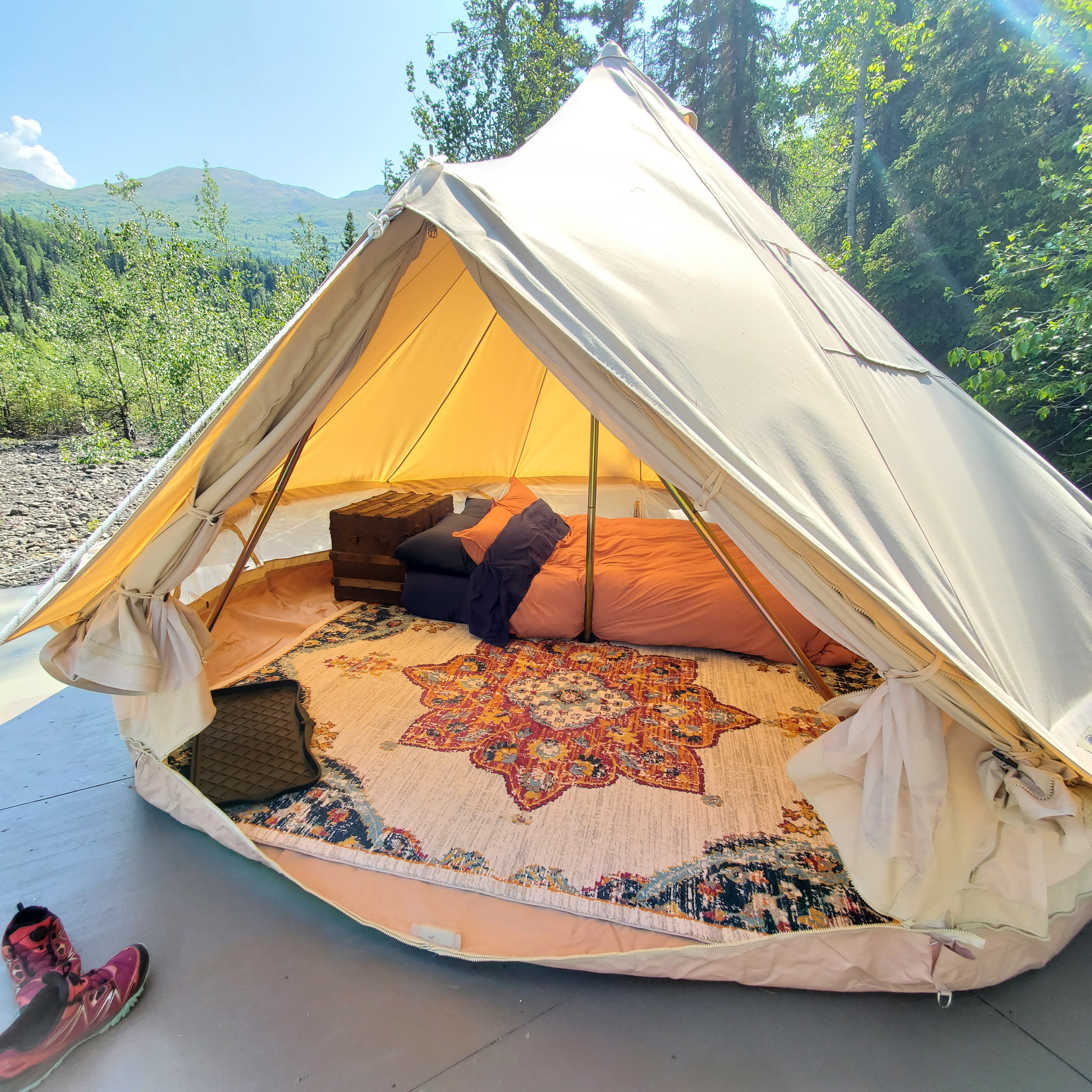Eklutna Lake, Bell Tent Glamping