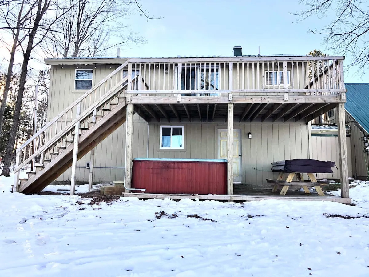 Santa's Shack -Near Pictured Rocks