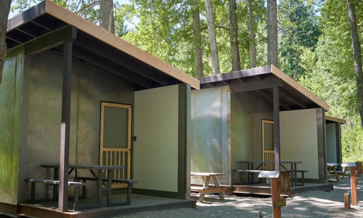 The Bunkhouses at the Rolling Huts