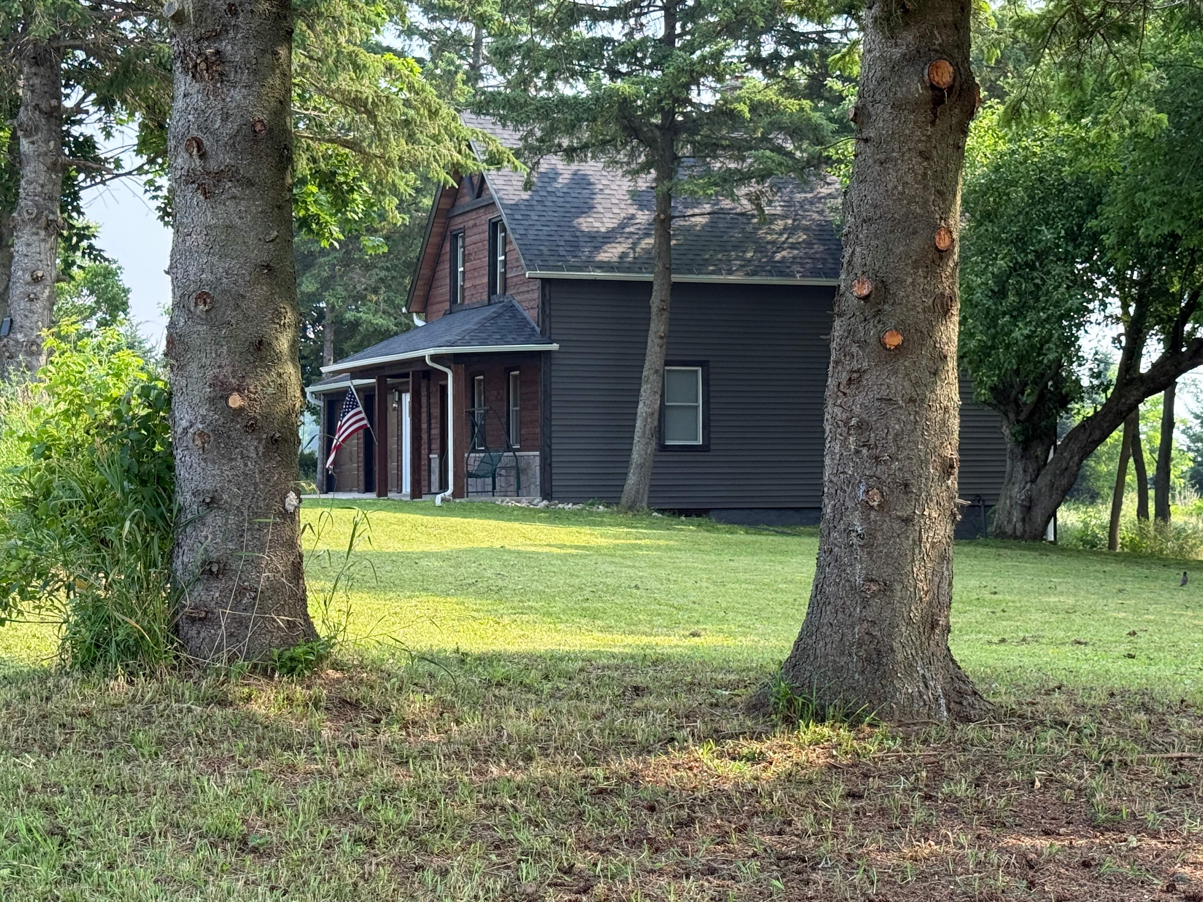 Feger's Farmhouse on Riverview Lane