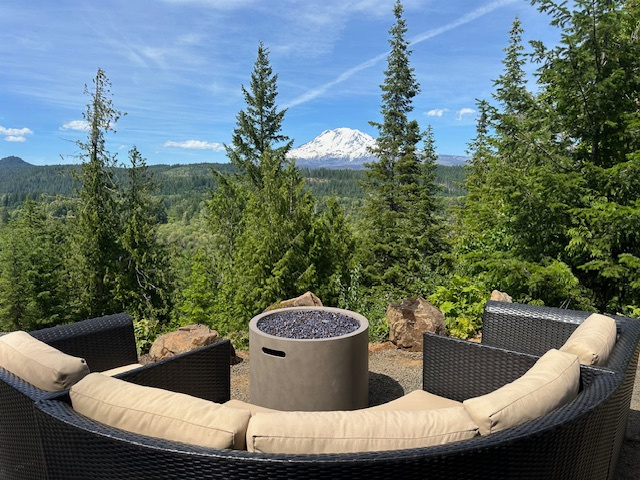 Elk Meadows Mt Adams View Cabin