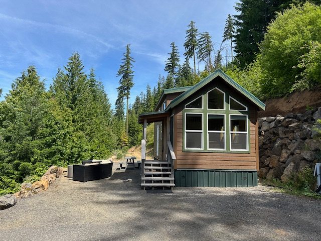 Elk Meadows Mt Adams View Cabin