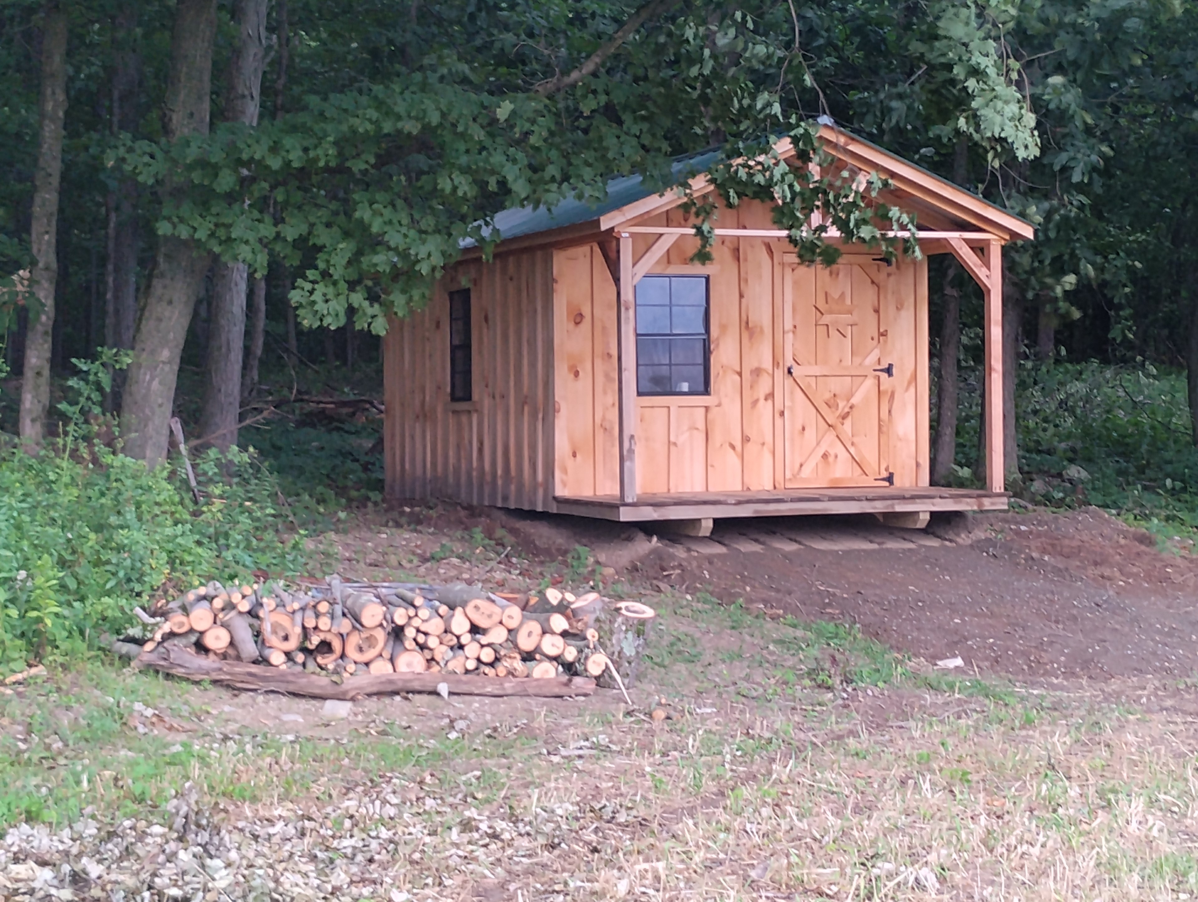 Dickensen Farm: Cabins & Camping