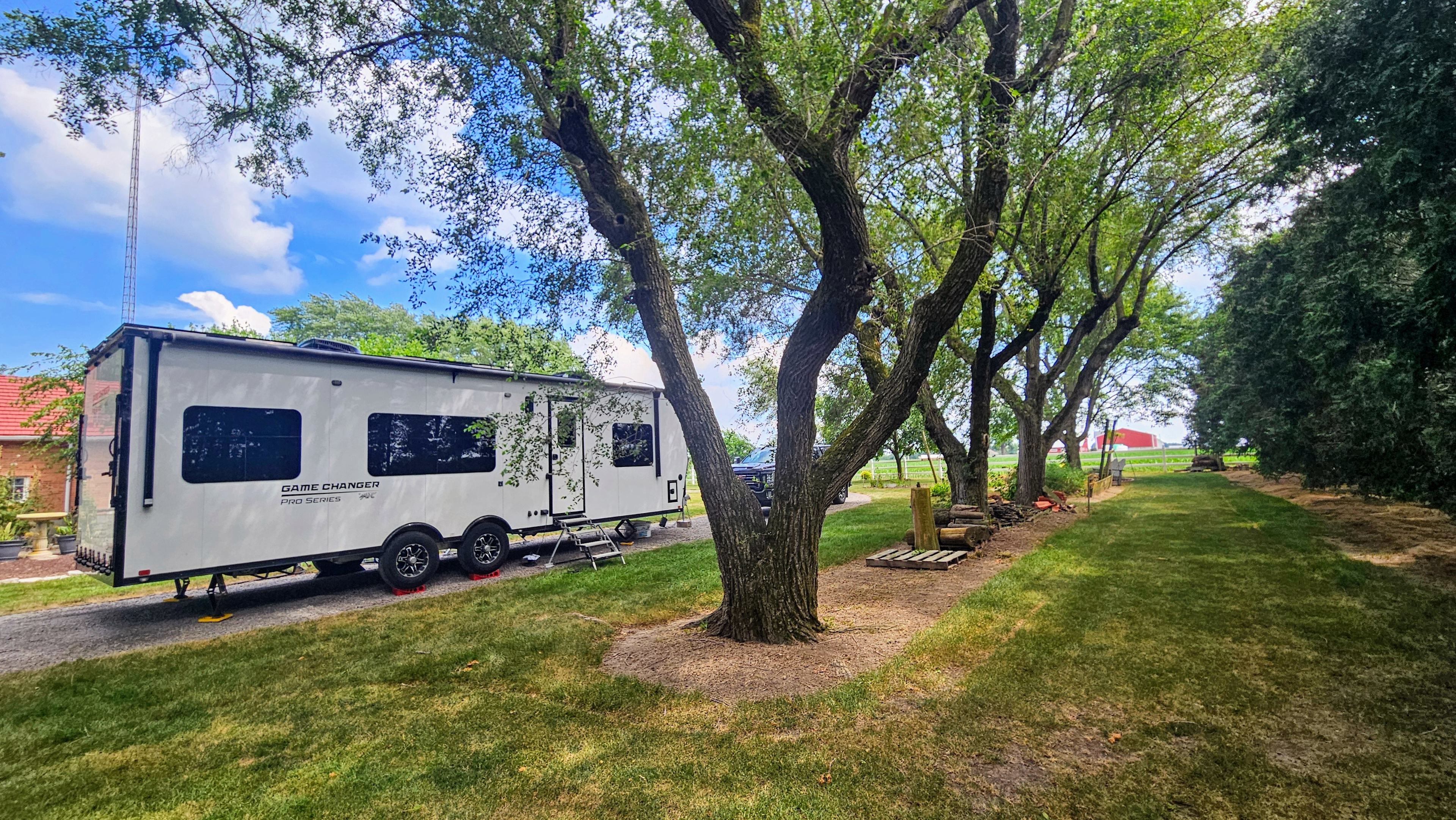 T&K Schoolhouse Camping