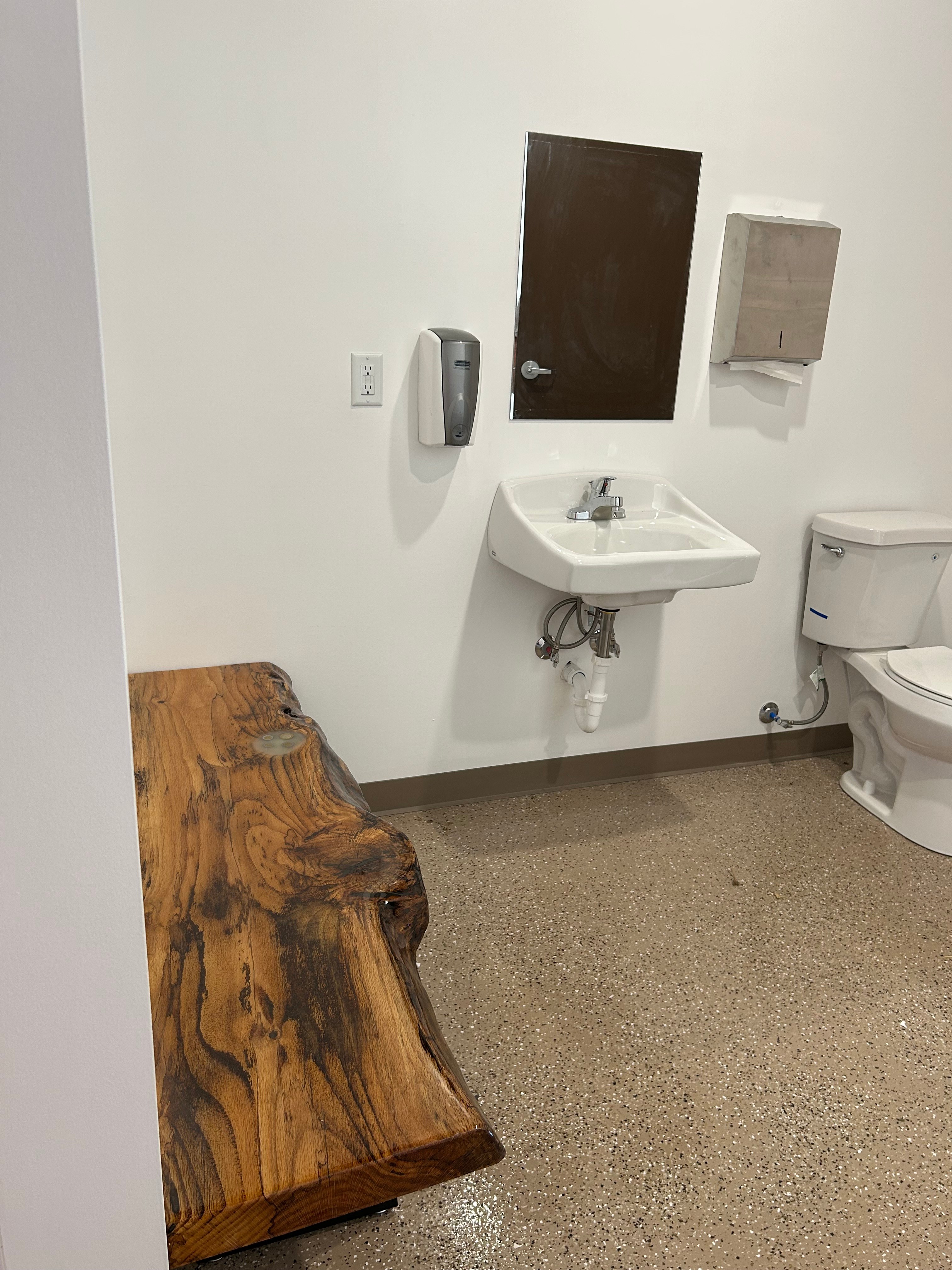 Picture of inside the men's side of the shower building. Once you're inside and close the door, it's all yours until you're done! 