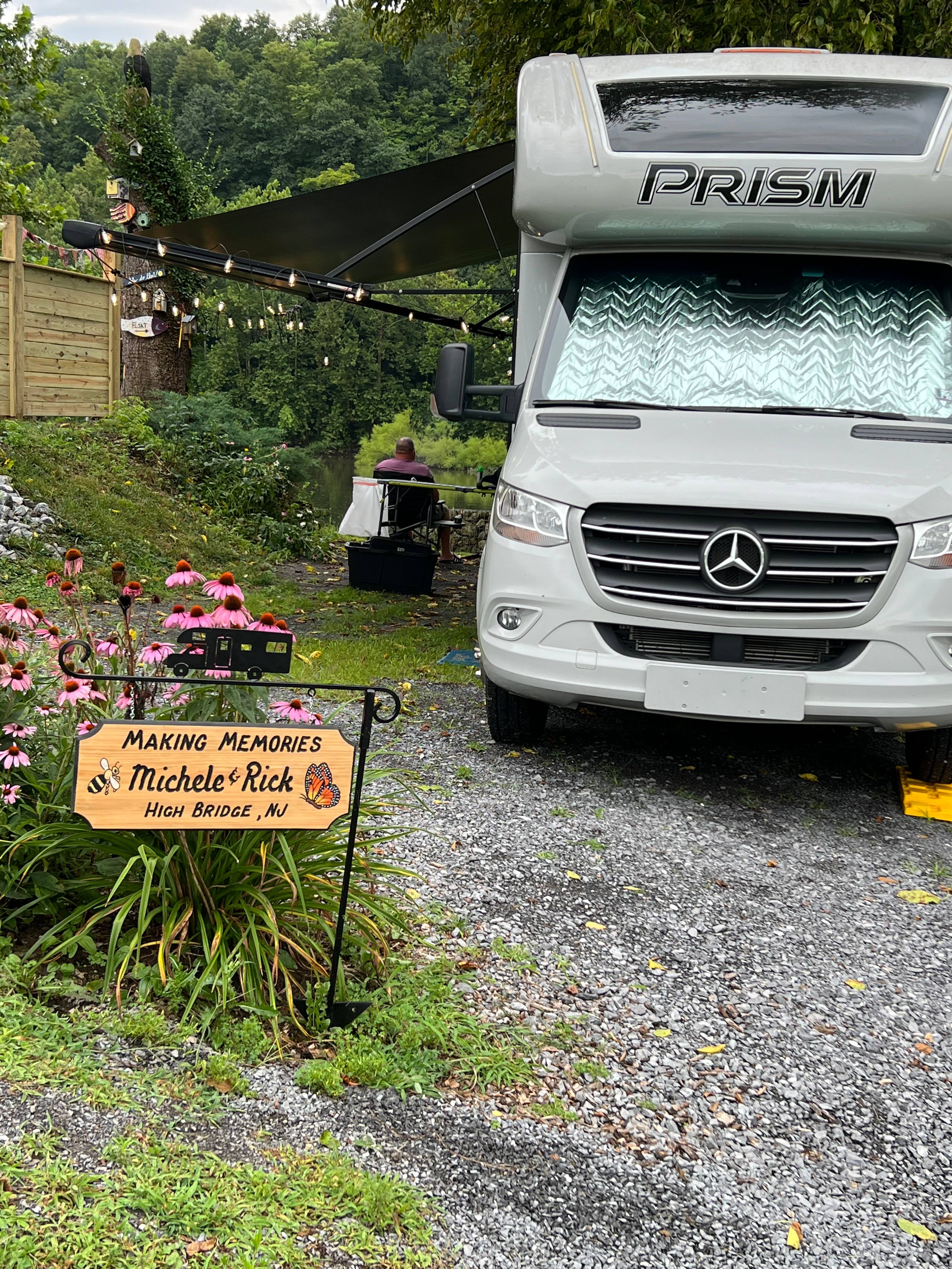 River Golf Lodge RV/Tent Camping