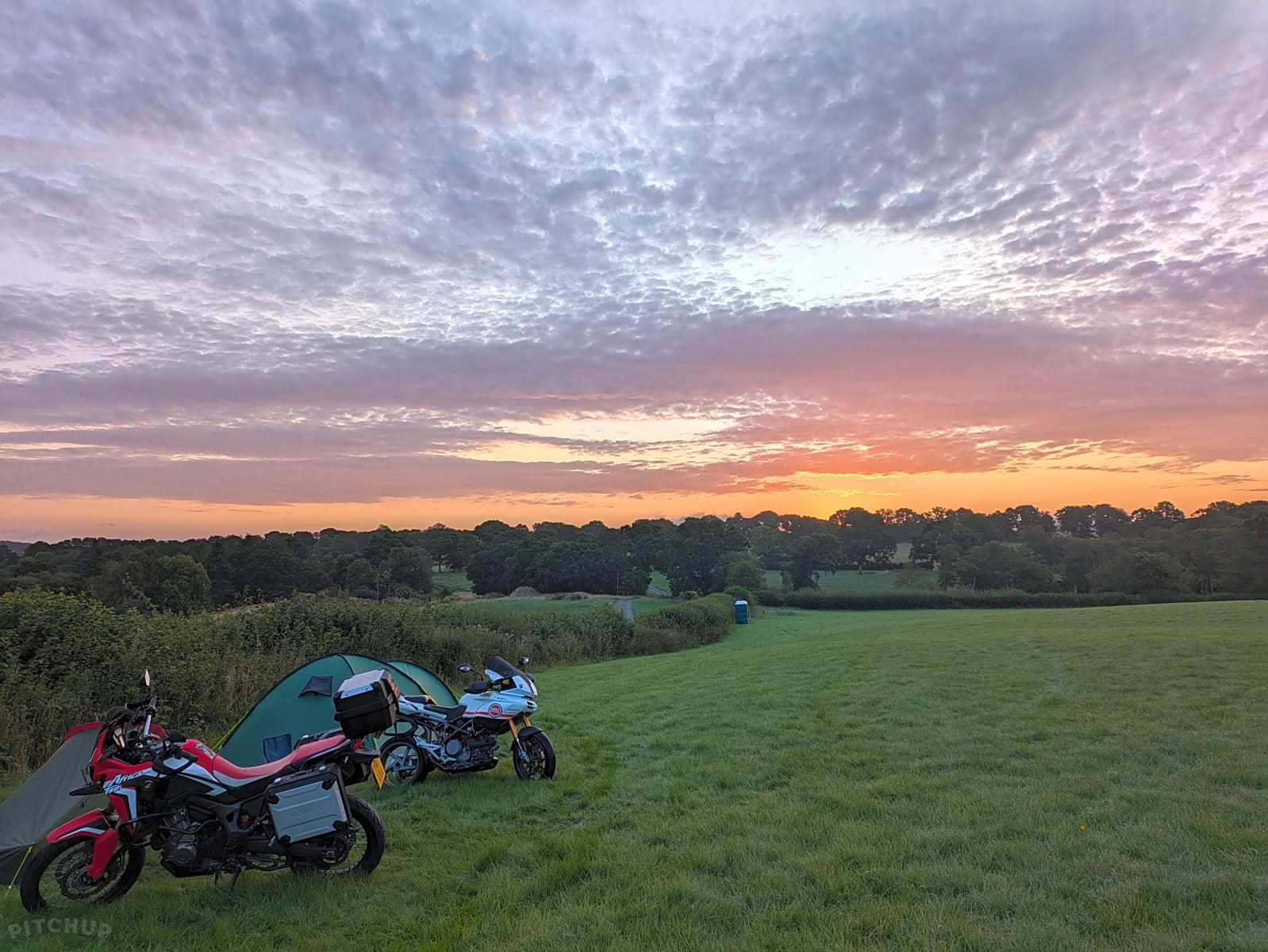 The Bryn Farm Camping