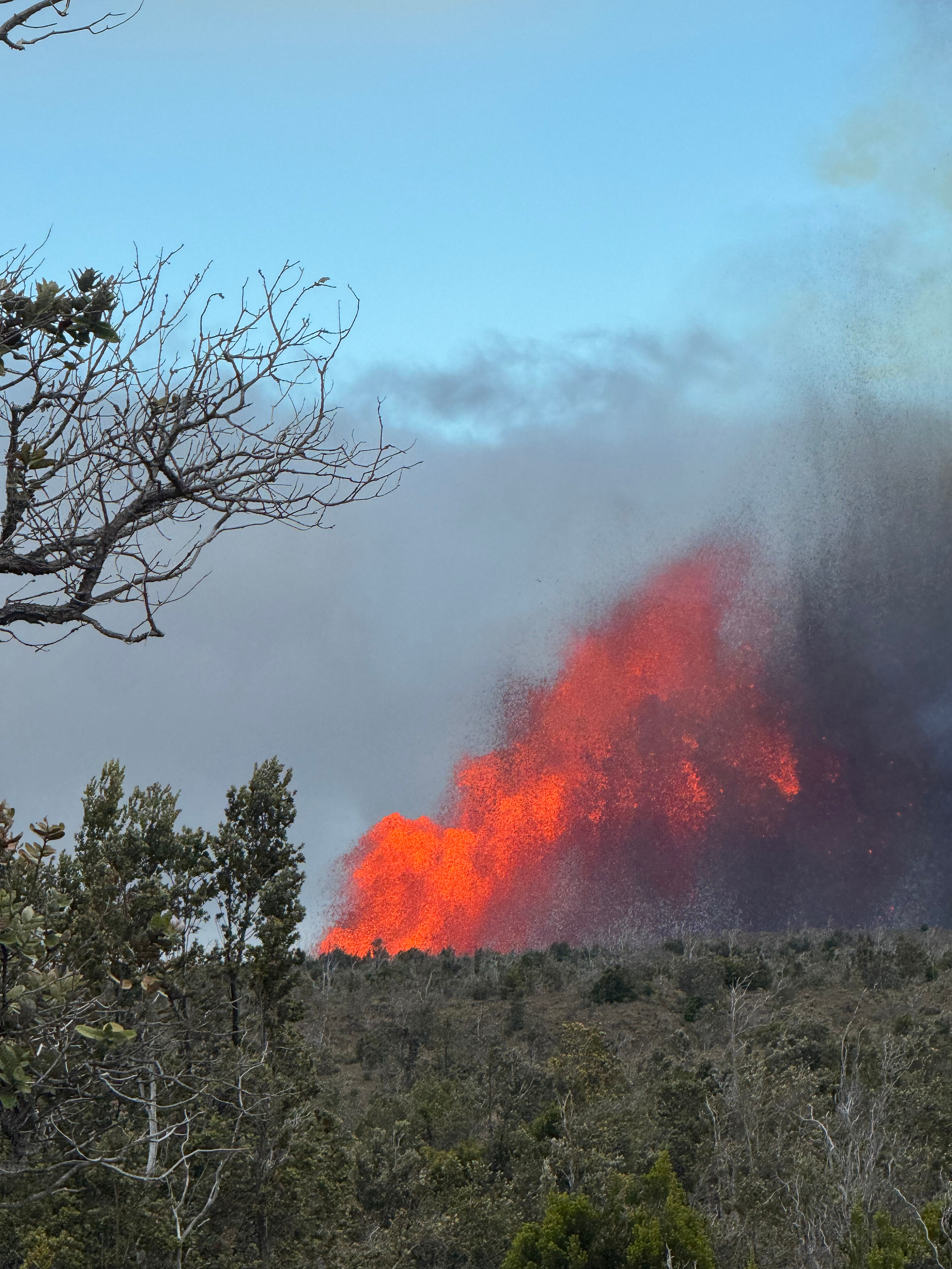 Minutes drive to Volcano national Park