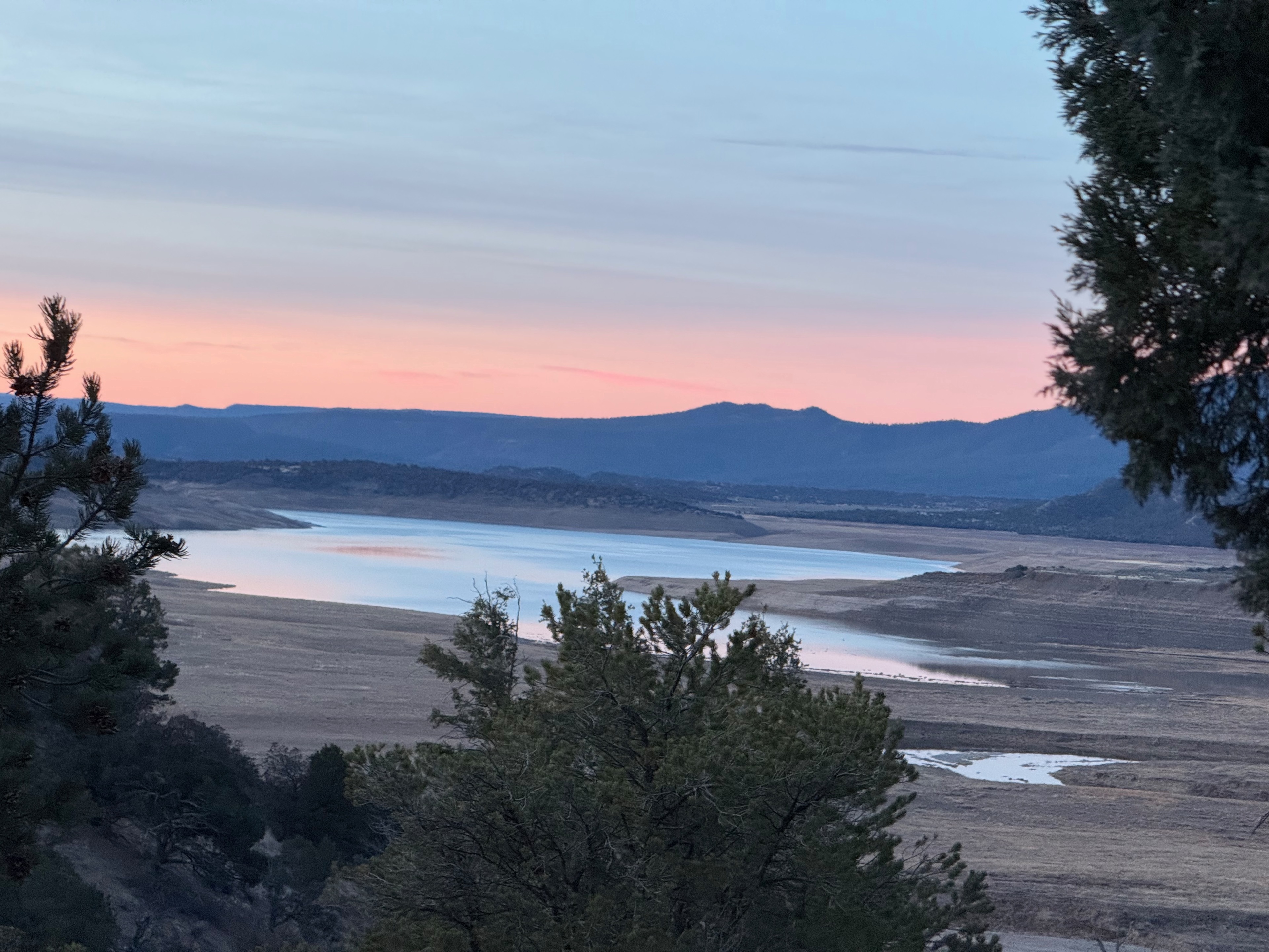 Stone House Lodge & RV at El Vado