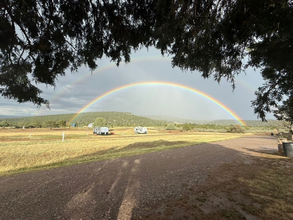 Stone House Lodge & RV at El Vado