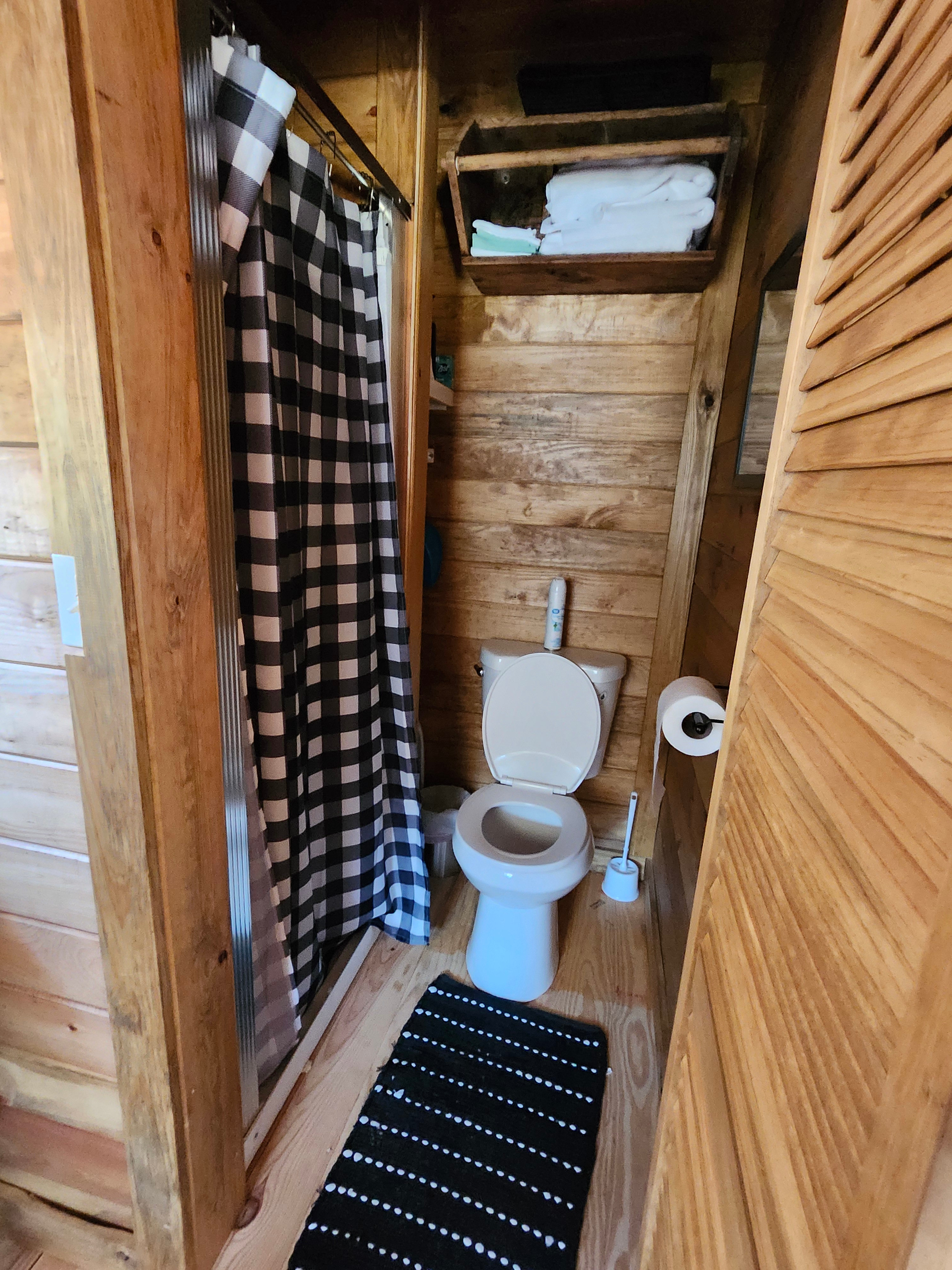 Wanda's Cabin Sneedville,  TENNESSE