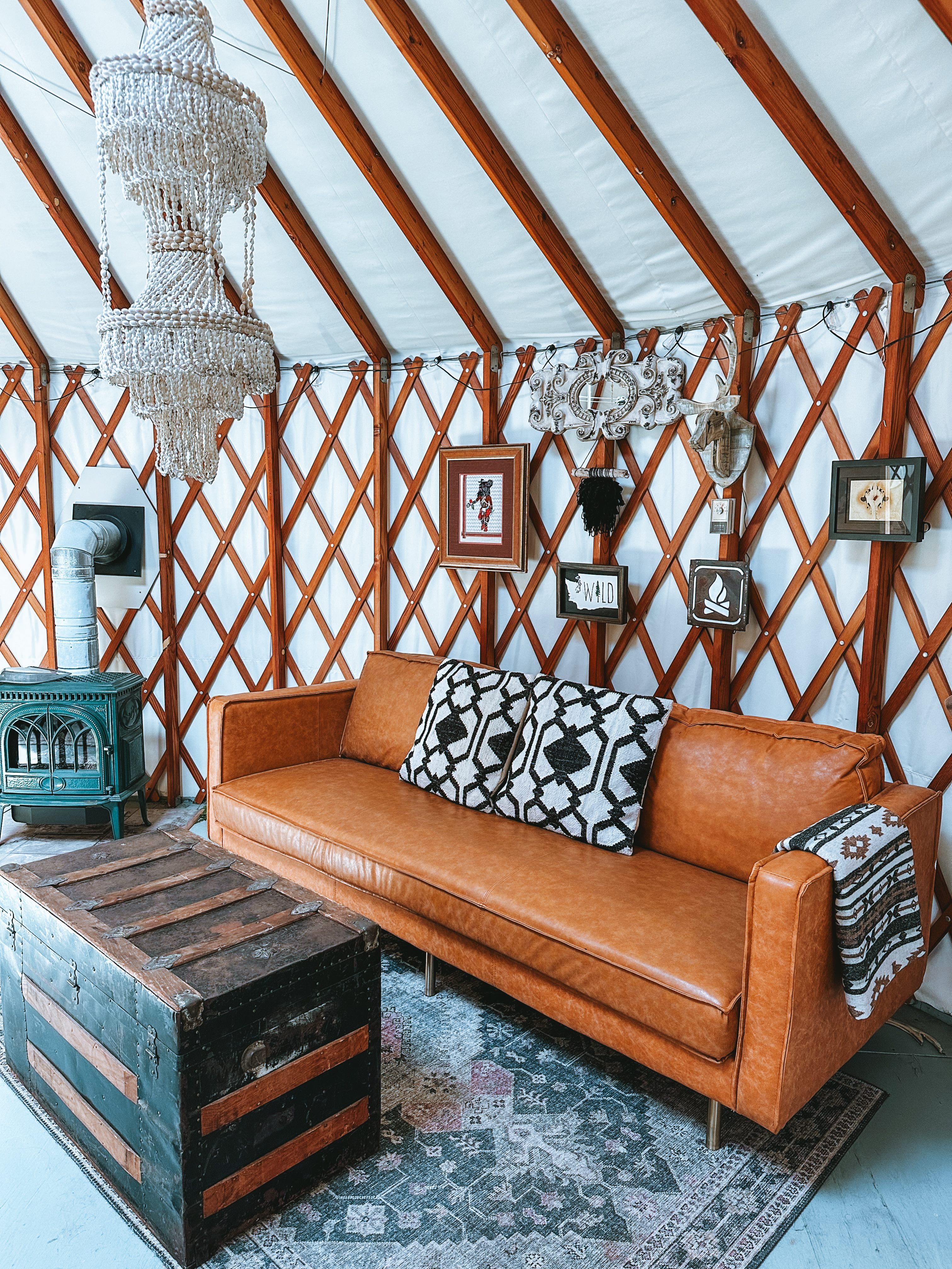 The Hollow - Private Yurt Cabin