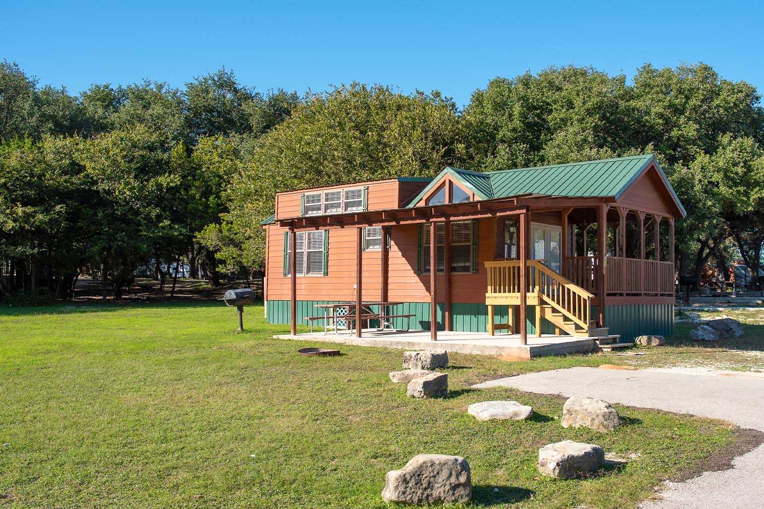 Yogi Bear™ Cabin (1)