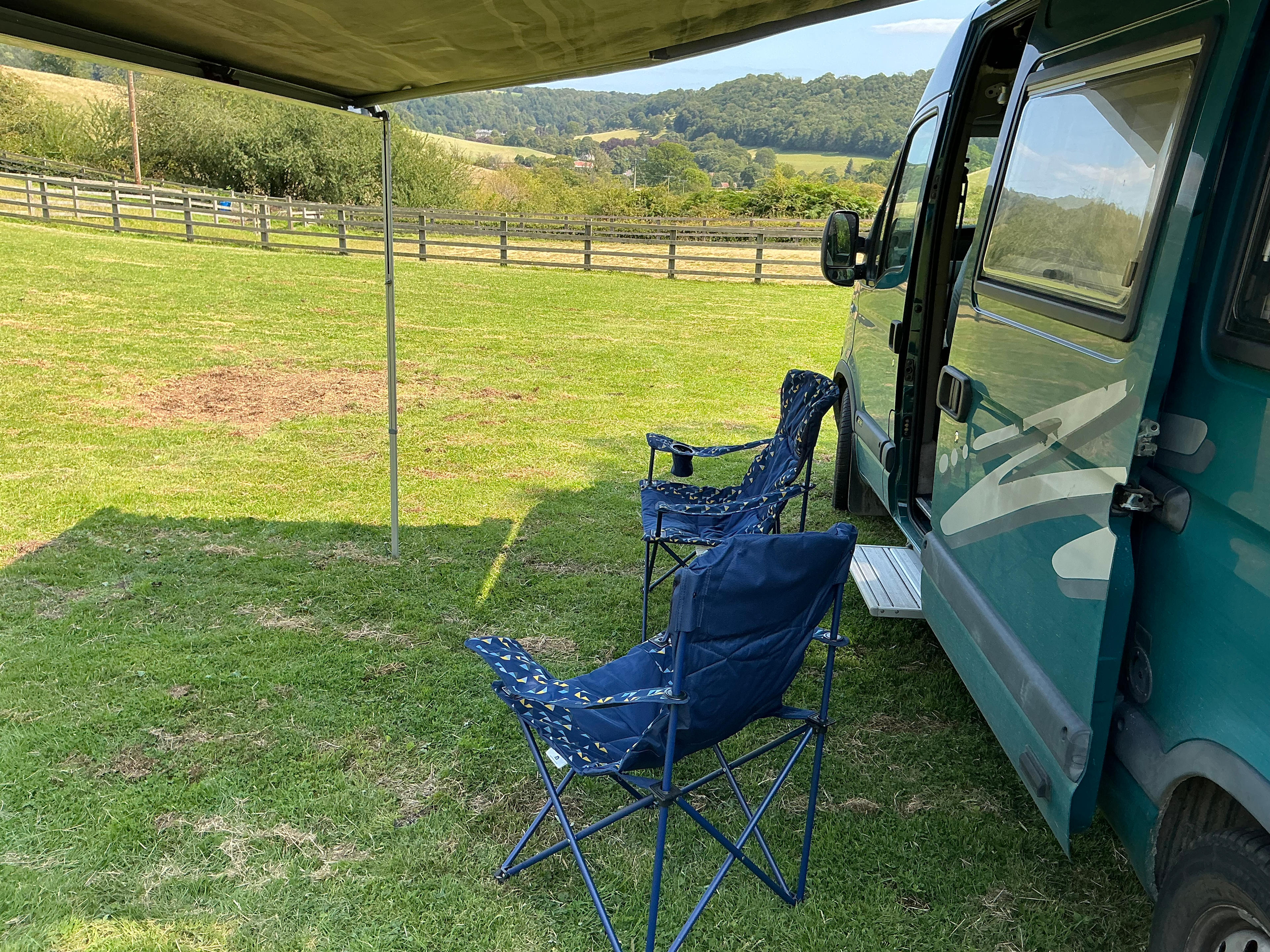 Morning Dew Camping