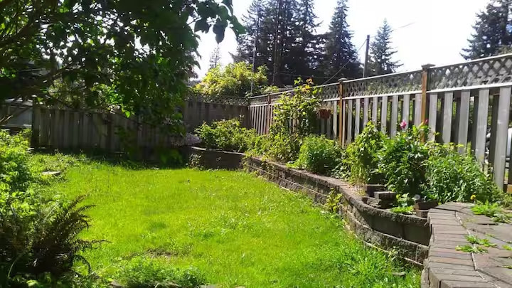 Coos Bay Home