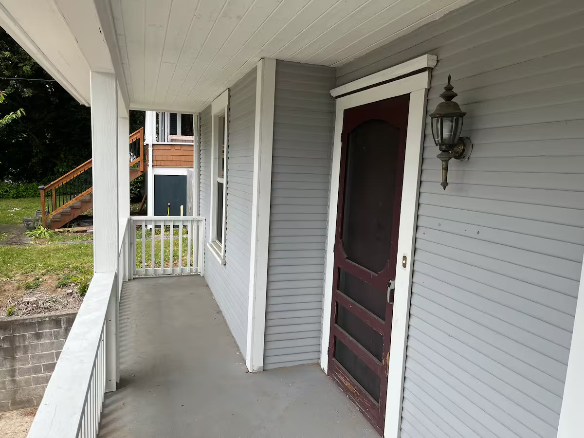 Coos Bay Home