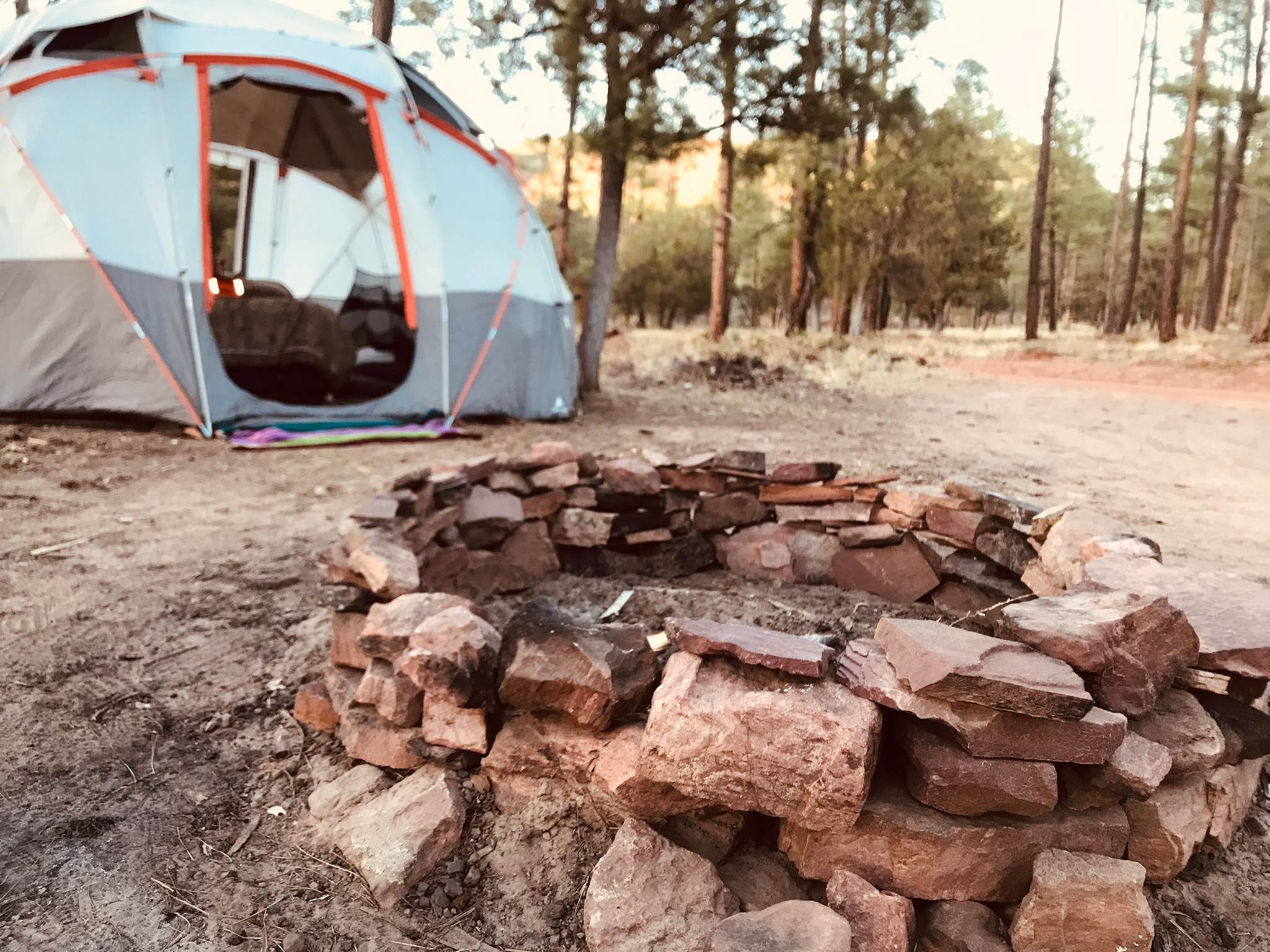 1/2 Glamp - 1/2 Camp - 100% Relax.