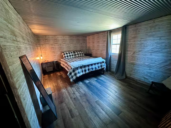 Rolling Fork Glamping