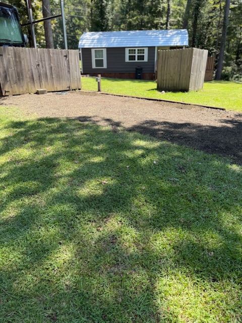 Trails, Tails, And Scales RV Site