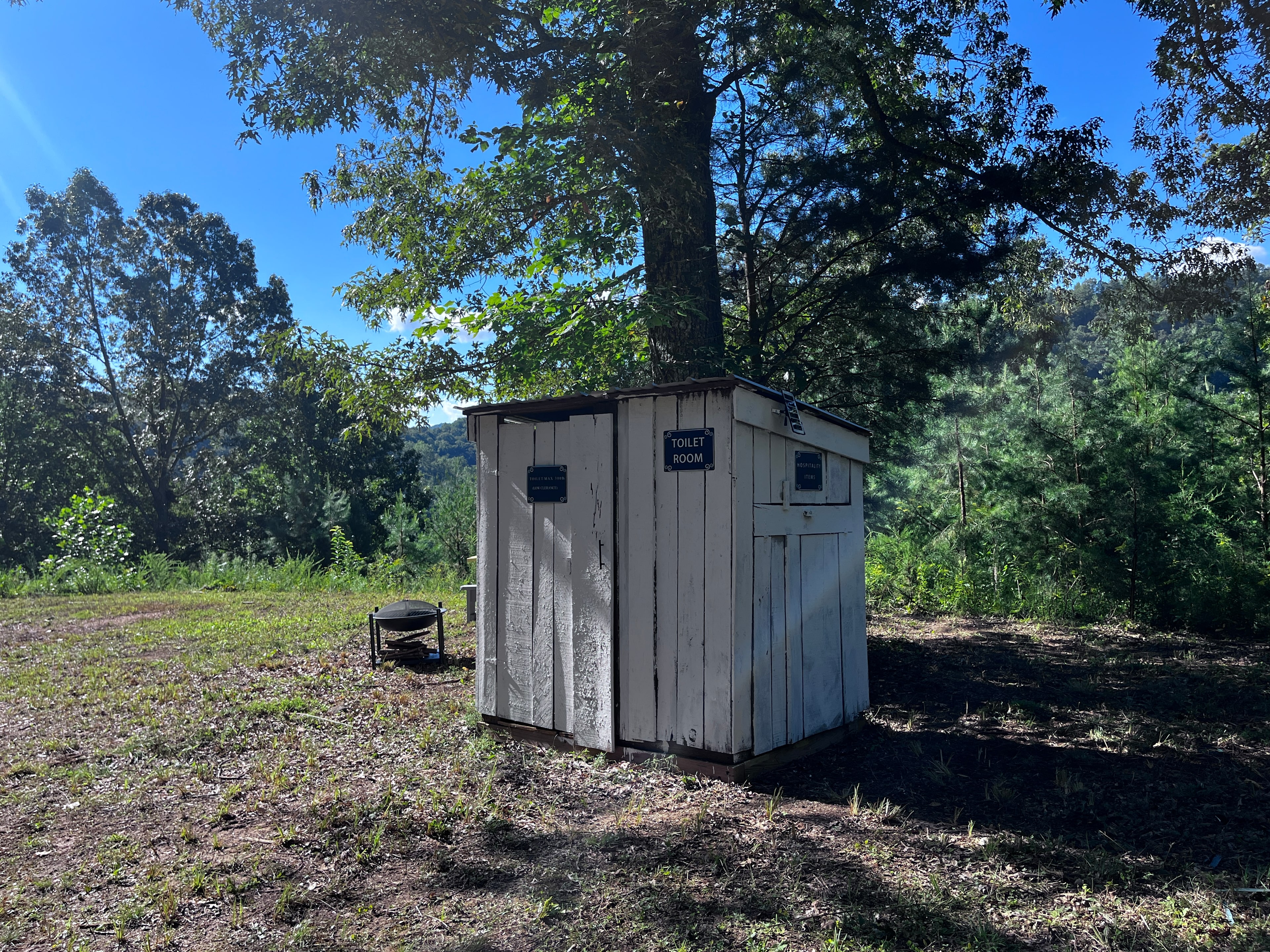 This is our toilet room. We have provided pans to cook on for the fire pit and toiletries for you to use.
If you run out, please let me know. 
