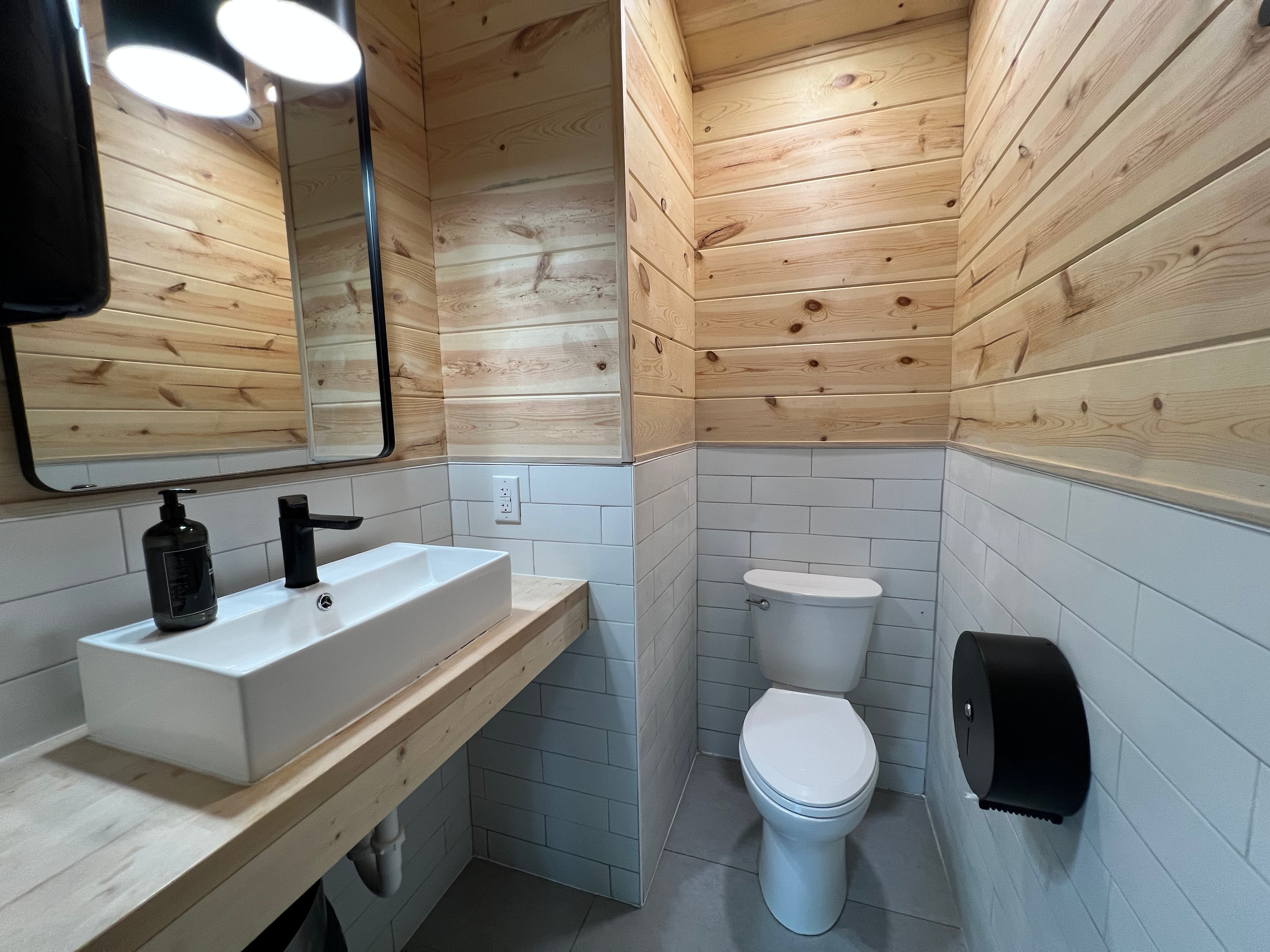 Modern Pocono Mountain Glamping