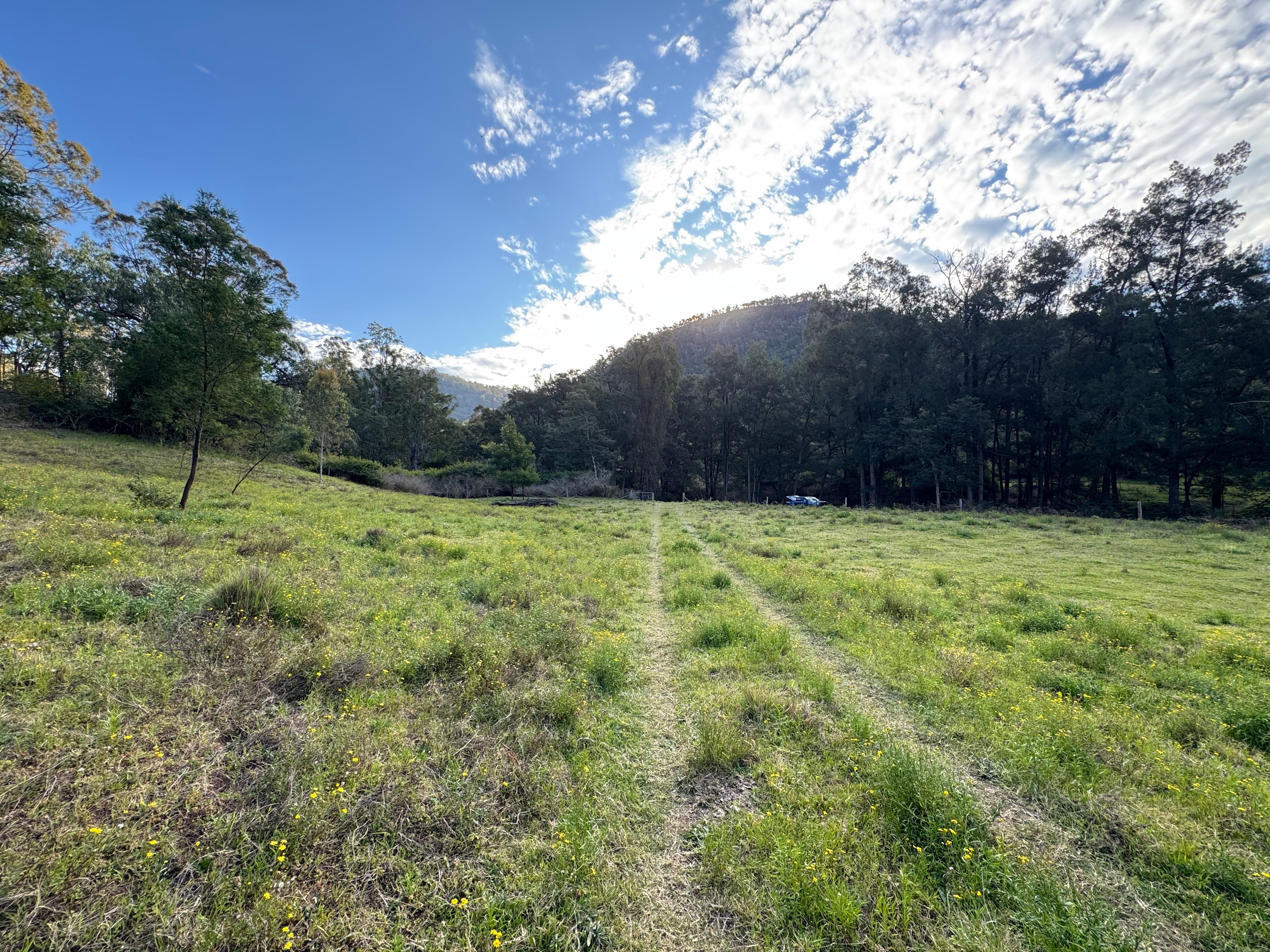 Hedley Hideaways - Ben’s Campground