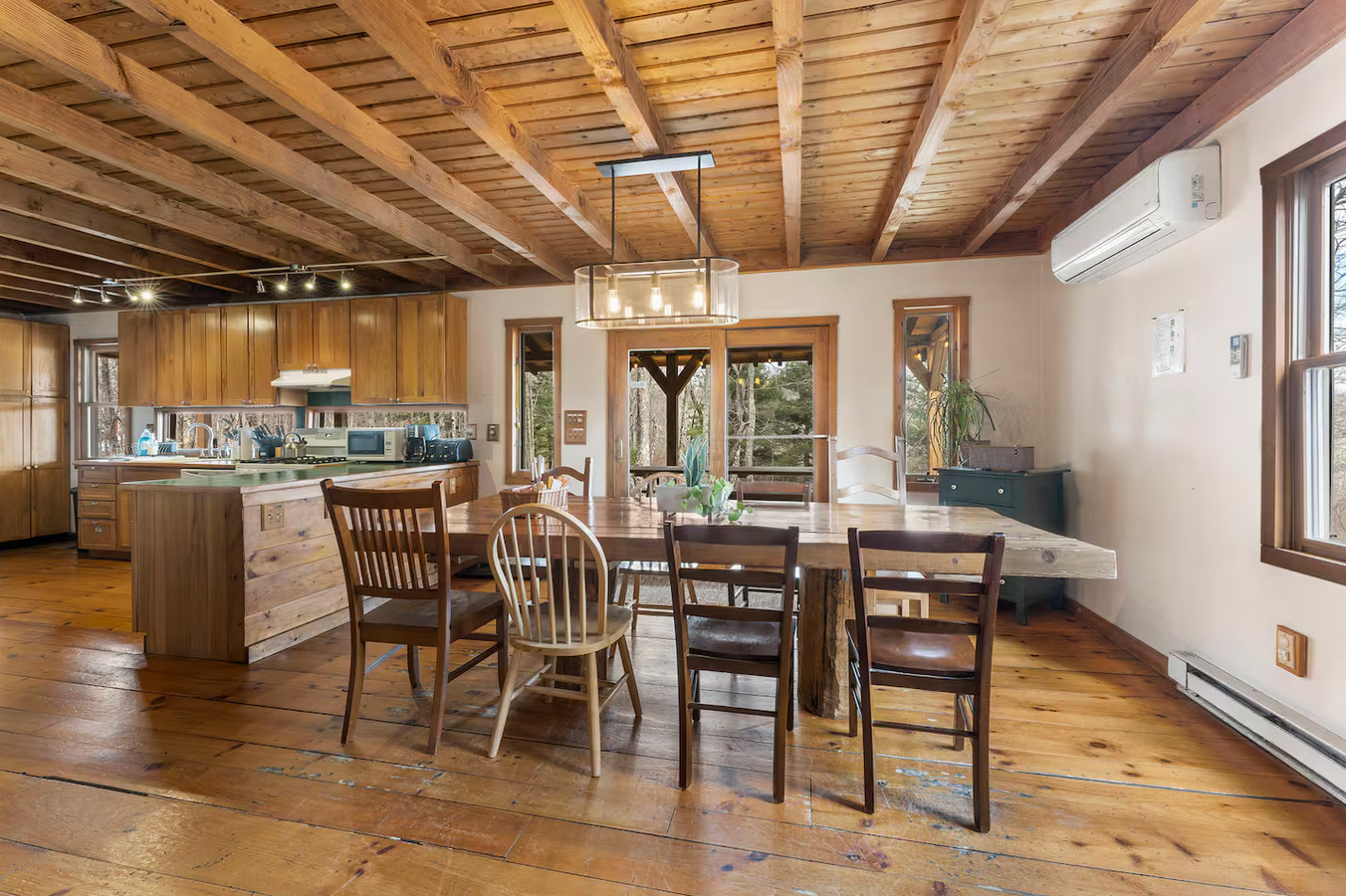 Peaceful And Private Pocono Cabin