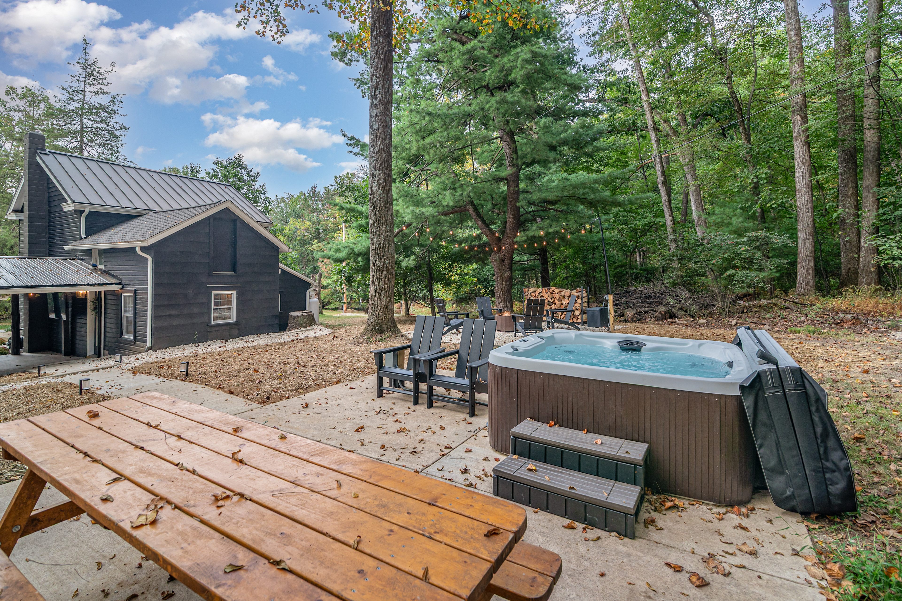 Historic Civil War Cabin + Camper