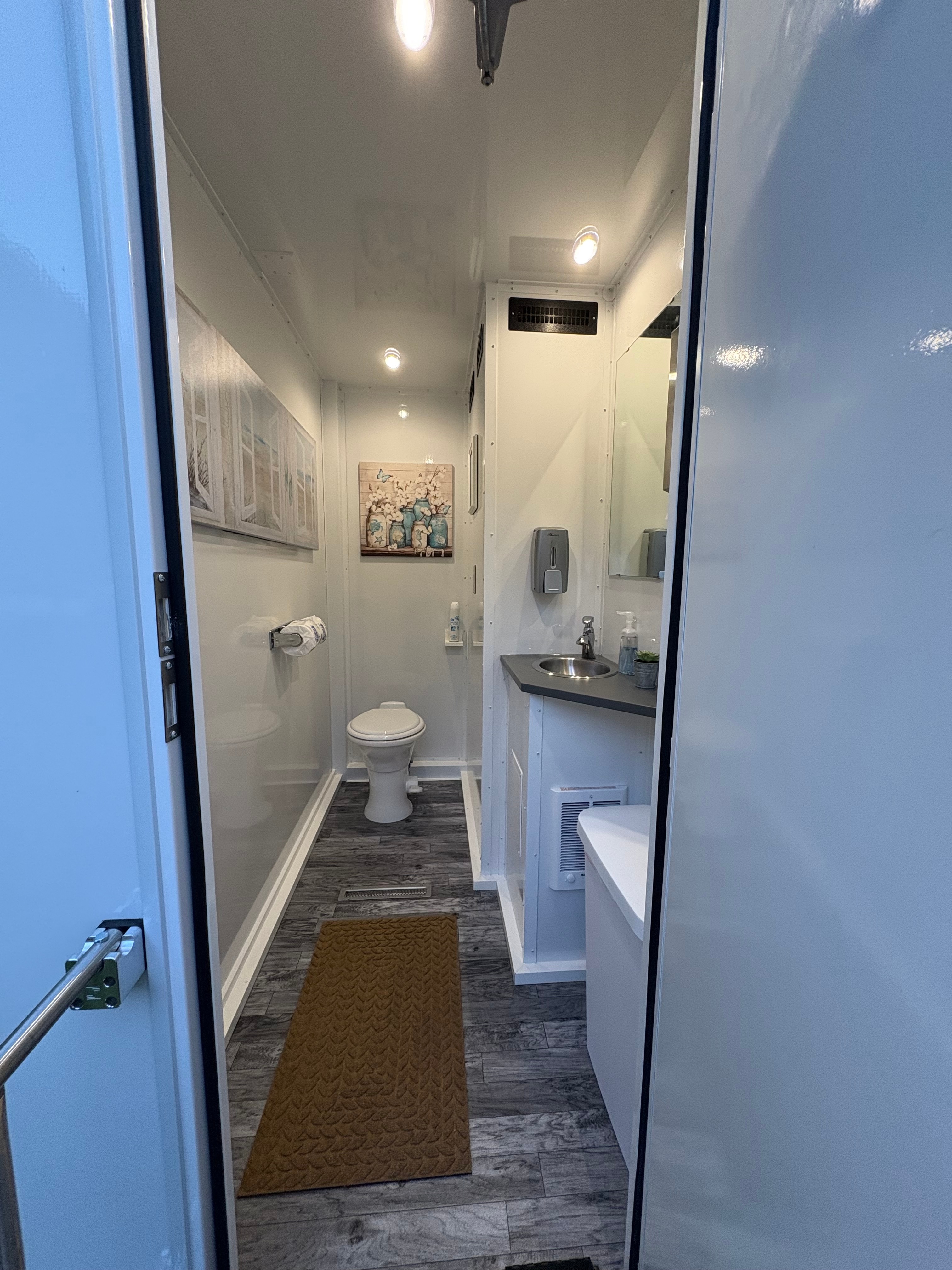 Fredericksburg PA Farm Glamping