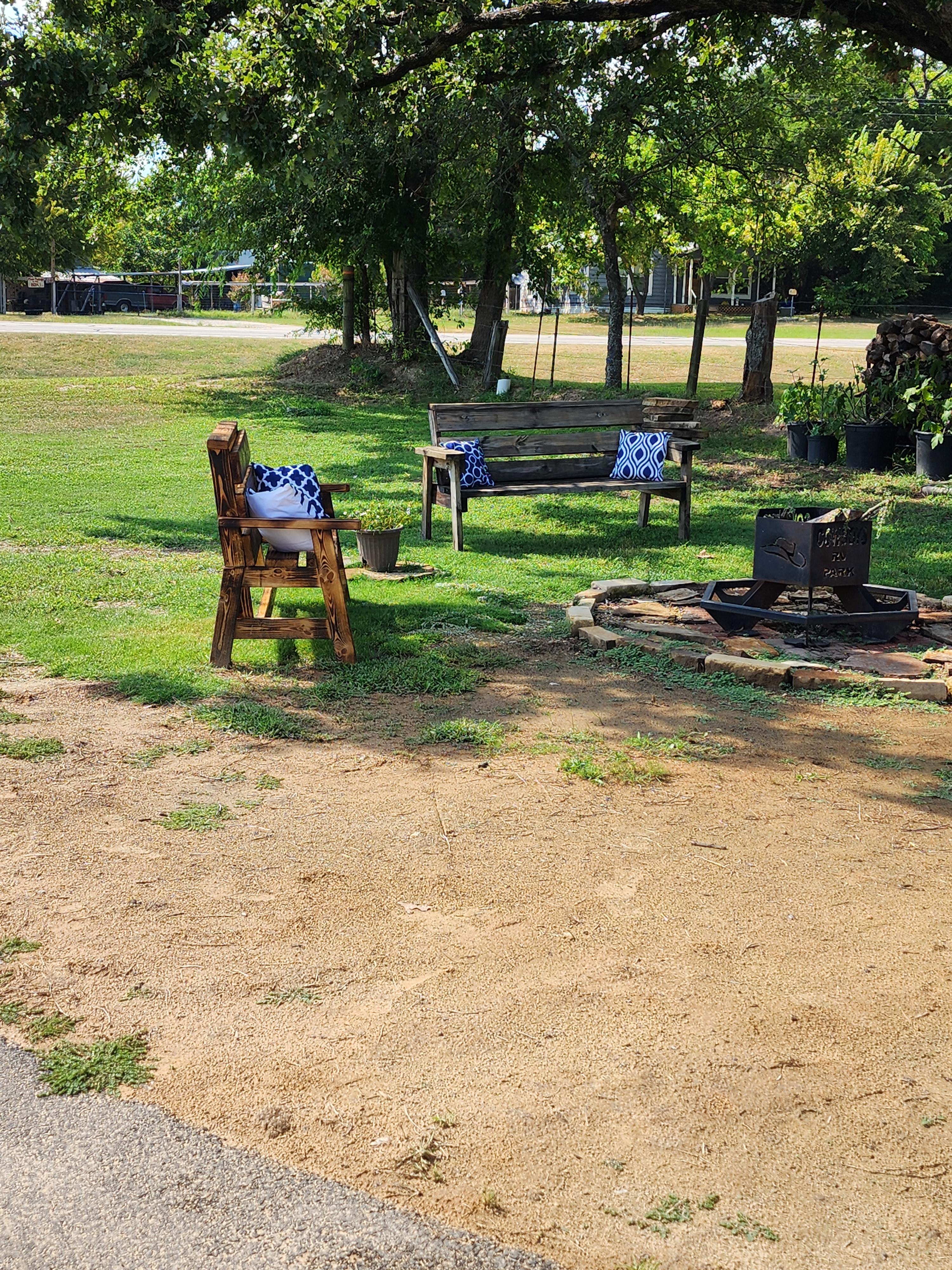 Cowboys Rv Park-Emory Tx