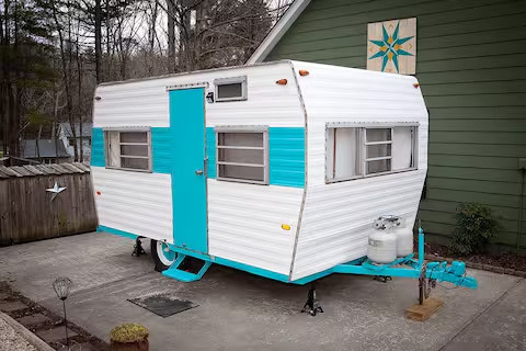 Dolly The Retro Camper