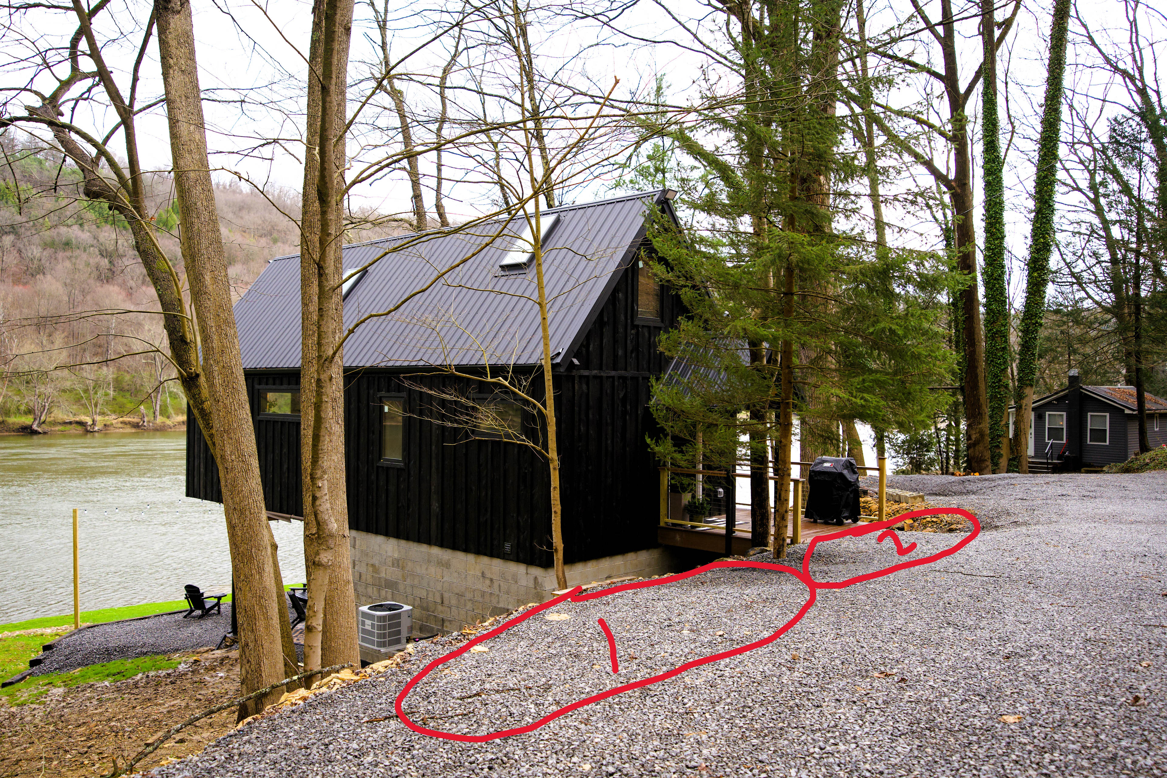 The River Otter Den - Riverfront!