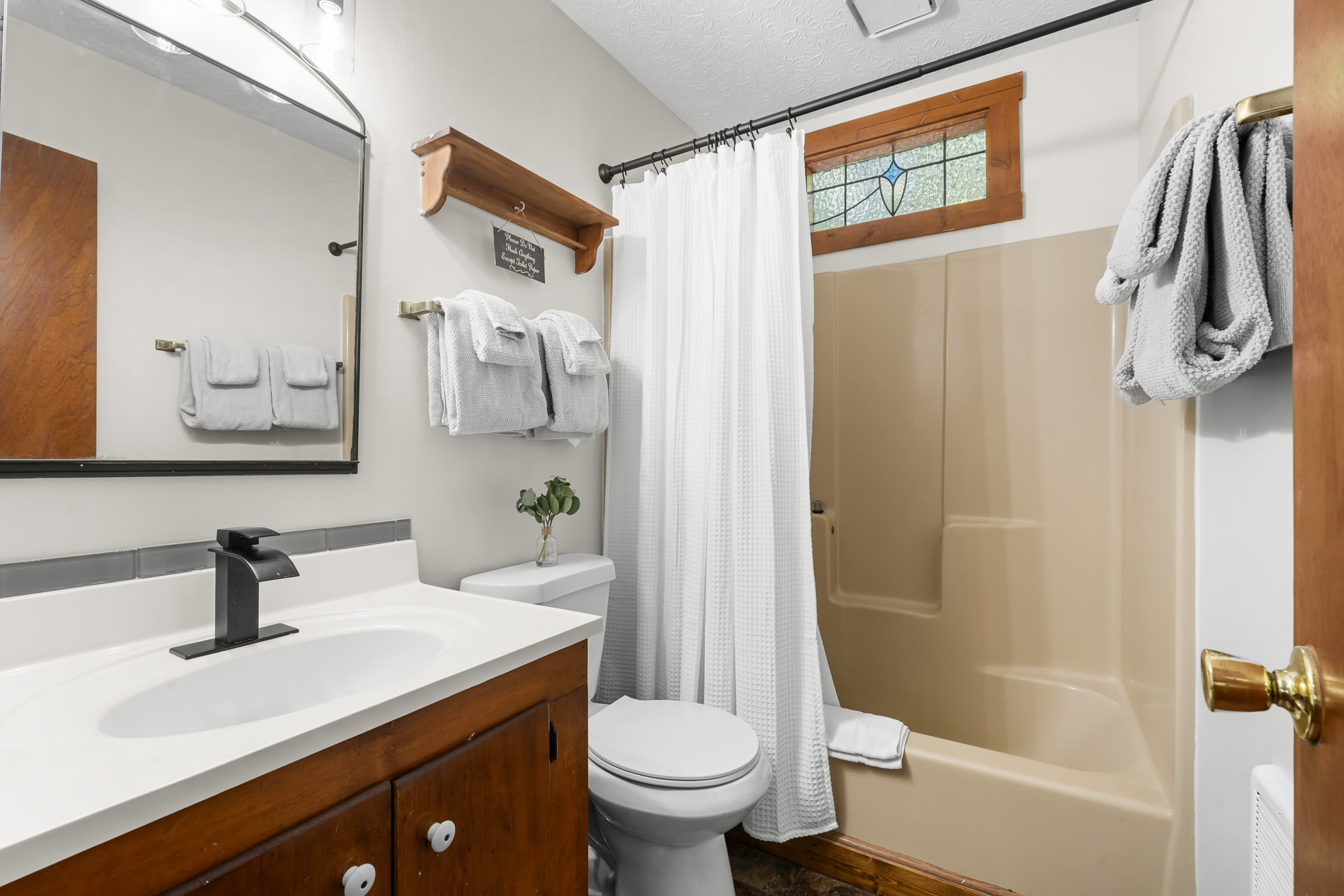 Misty Mountain Lodge & Cabin