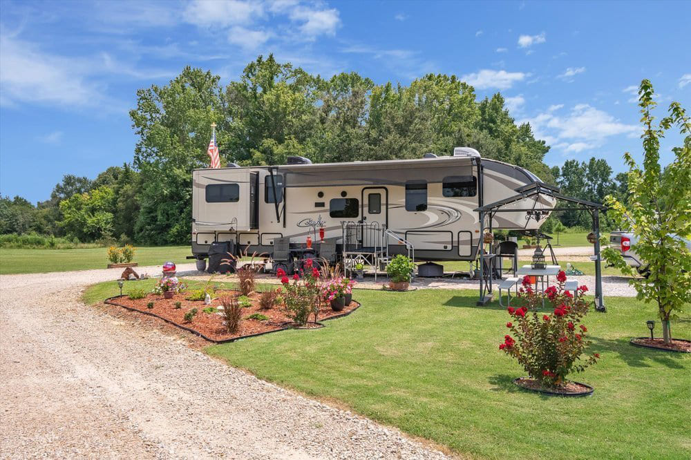 Big Rig Friendly Park in the Pines